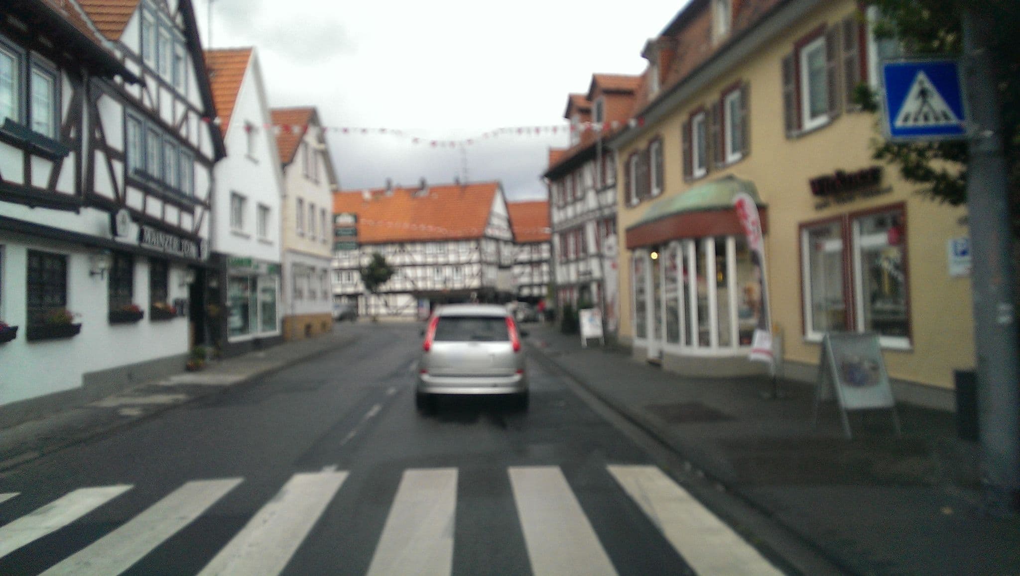 Street view near Restaurant zum Mainzer Tor, Alsfeld — © bufonto (CC BY-SA · Mapillary)