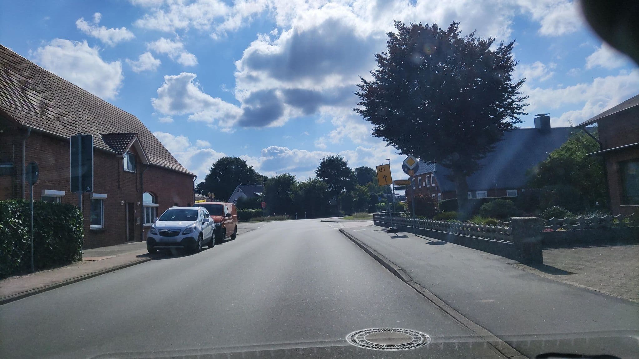 Street view near Bett & Kök bi Petersen e.K., Alt Duvenstedt — © hotteliene (CC BY-SA · Mapillary)