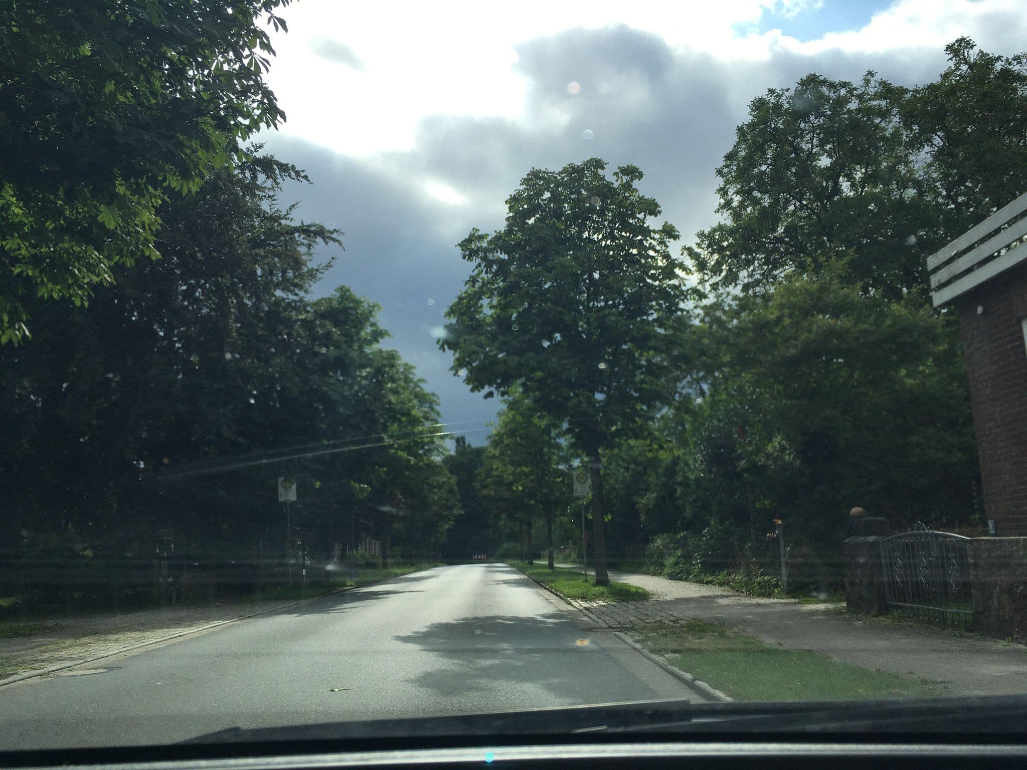 Street view near Altenmedinger Hof, Altenmedingen — © hotteliene (CC BY-SA · Mapillary)