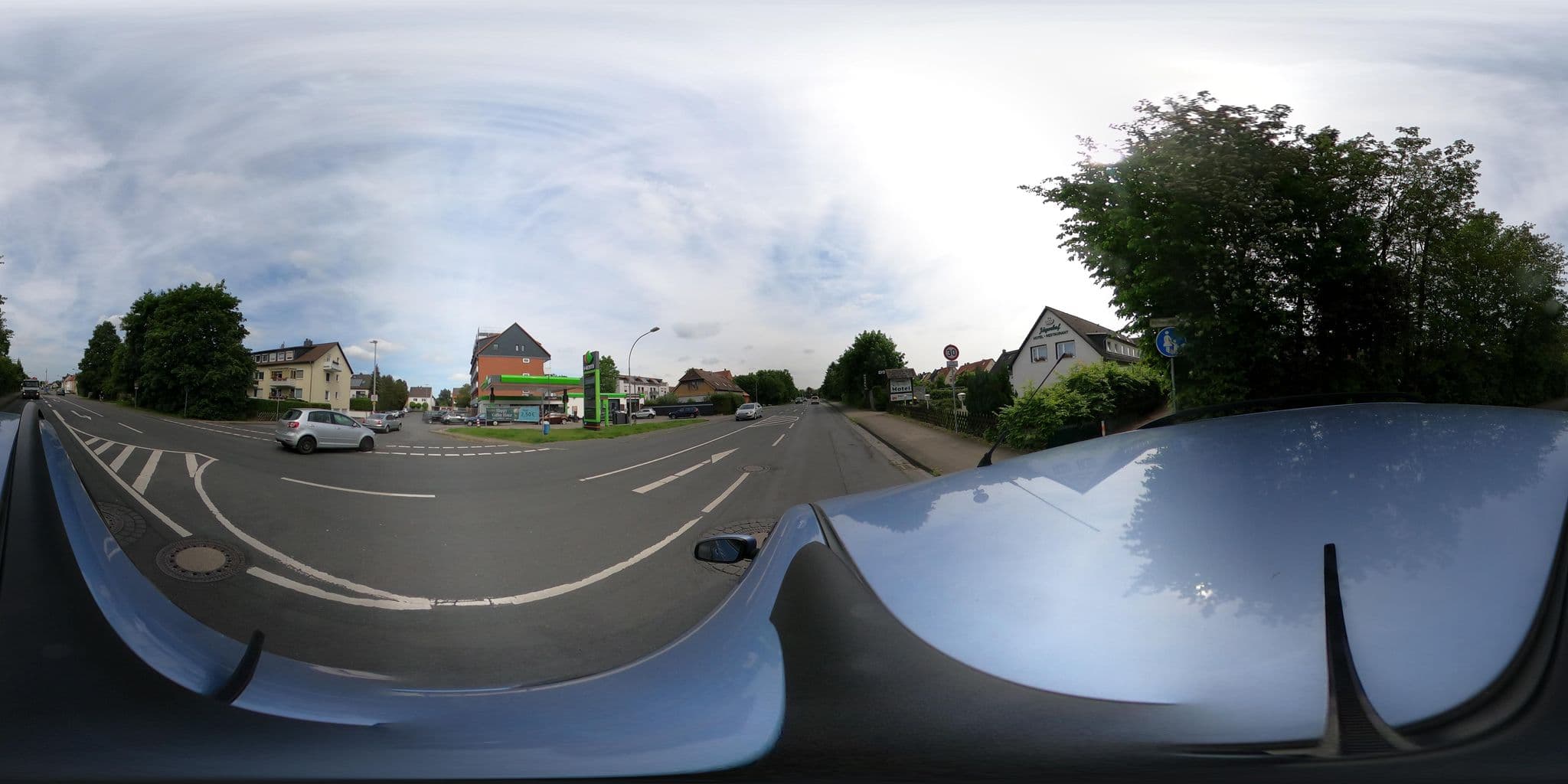 Street view near Hotel-Restaurant Jägerhof, Volkmarode — © murmeldin (CC BY-SA · Mapillary)