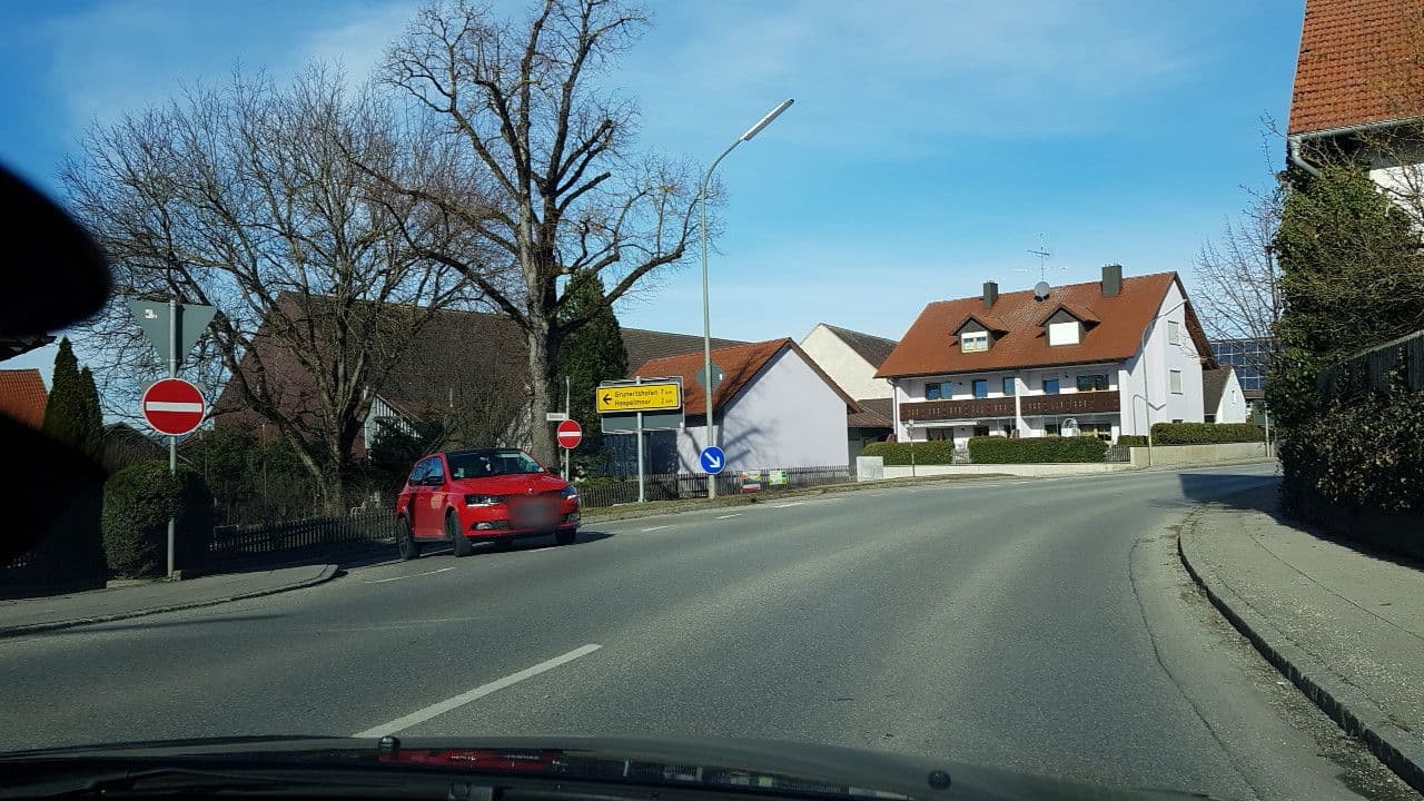 Street view near Gasthof Hotel Eberl, Hattenhofen, Oberschweinbach — © charles58330 (CC BY-SA · Mapillary)