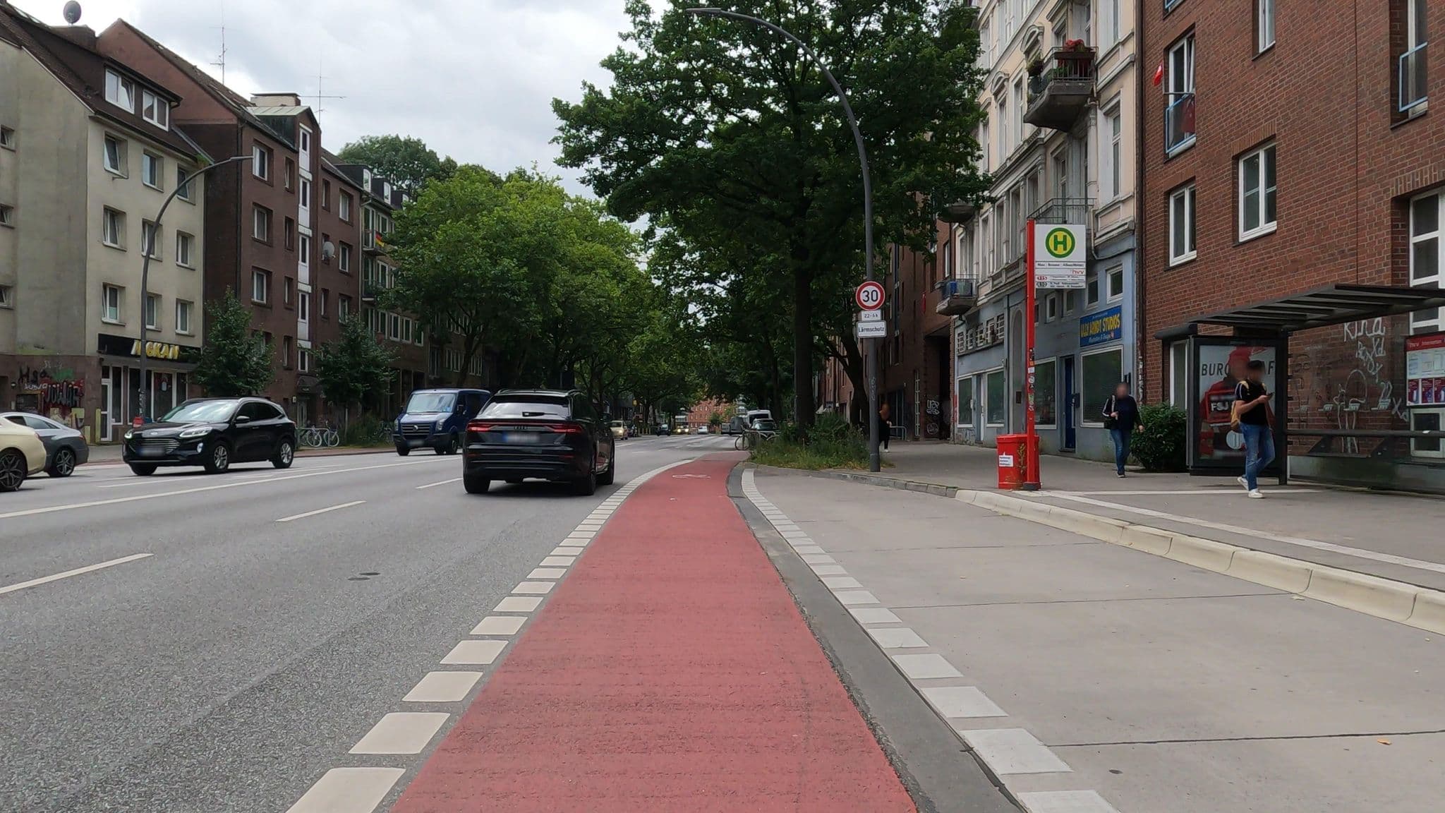 Street view near Stadthaushotel Hamburg, Altona-Nord — © veloroute_hamburg (CC BY-SA · Mapillary)