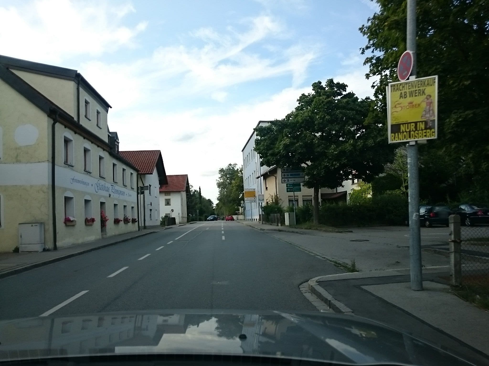 Street view near Gästehaus Pfennigmann in Altötting, Altötting — © voschix (CC BY-SA · Mapillary)