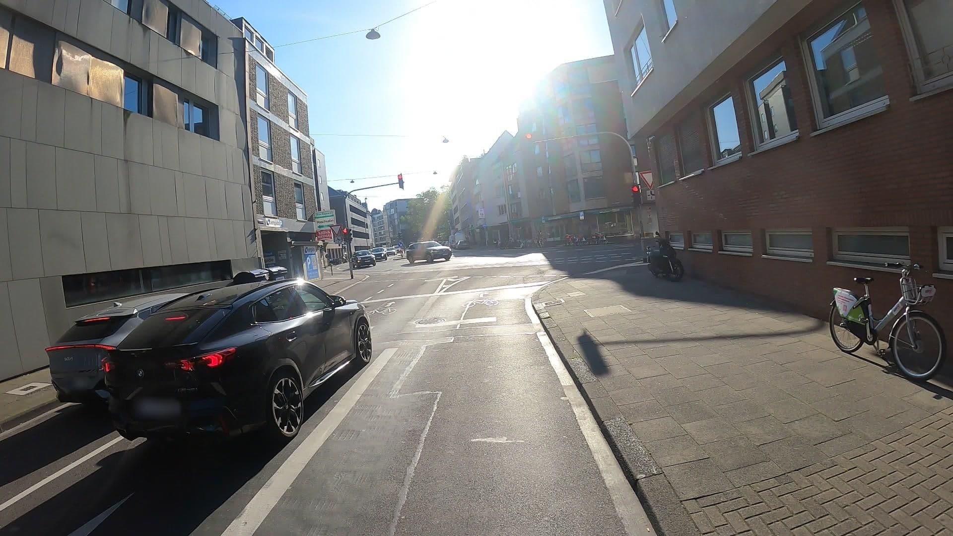 Street view near Mauritius Komfort Hotel in der Altstadt, Altstadt Sud — © popball (CC BY-SA · Mapillary)