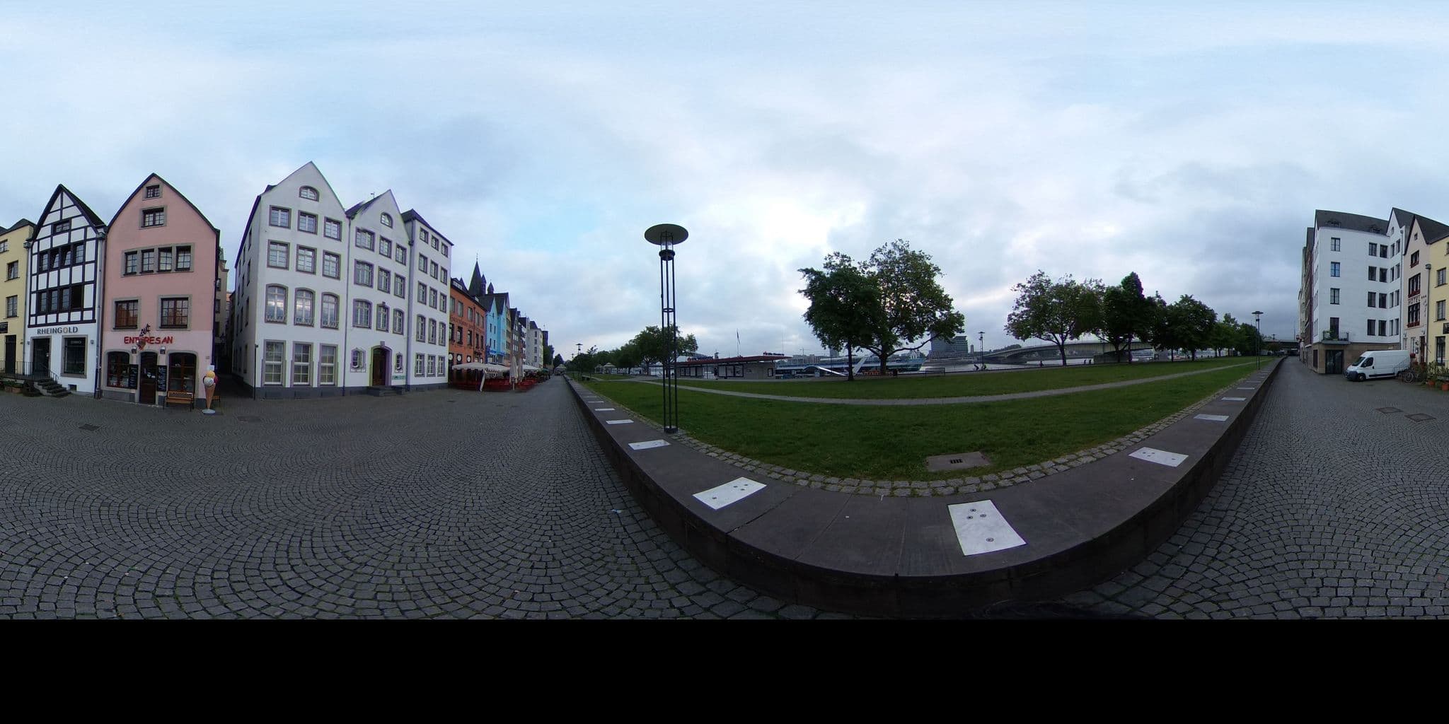 Street view near Haus Enteresan, Altstadt Nord — © mura (CC BY-SA · Mapillary)