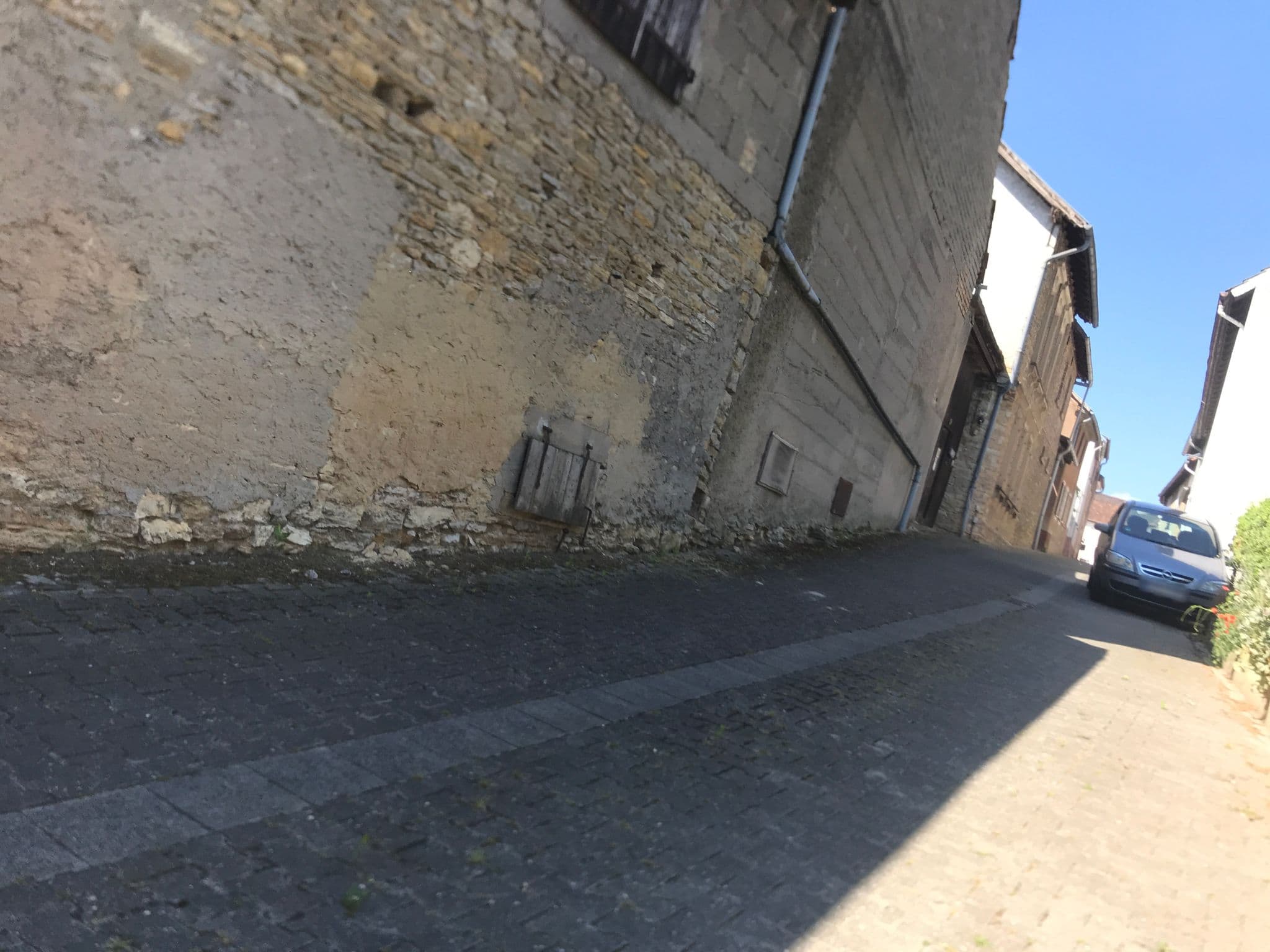 Street view near Gästehaus Schmitt, Appenheim — © miguel_andrade (CC BY-SA · Mapillary)