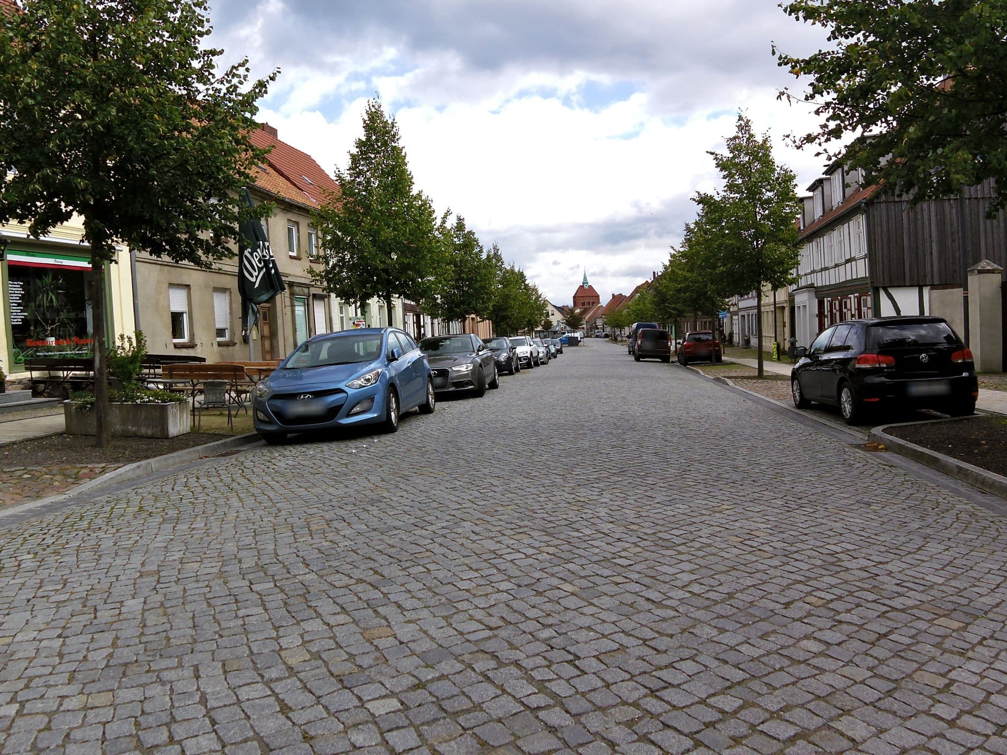 Street view near Pension Rump, Arneburg — © zoegglmeyr (CC BY-SA · Mapillary)