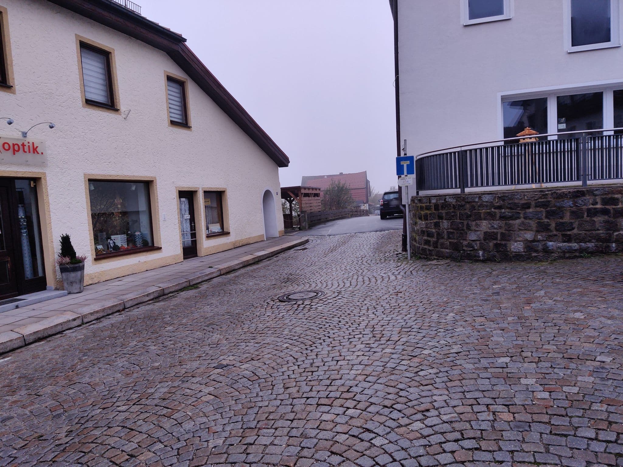Street view near Gasthof zum Kirchenwirt, Lam — © aceini (CC BY-SA · Mapillary)