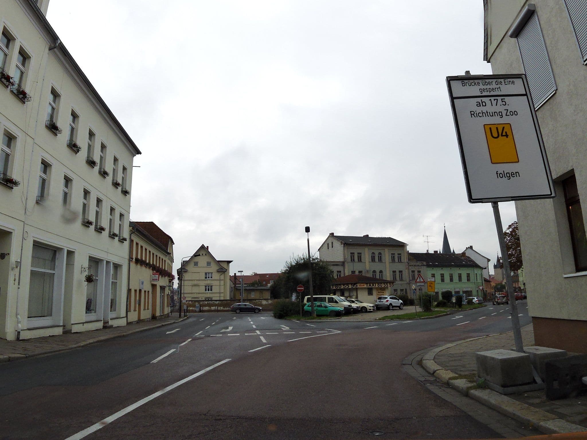 Street view near Hotel Weiße Taube, Aschersleben — © moenk (CC BY-SA · Mapillary)