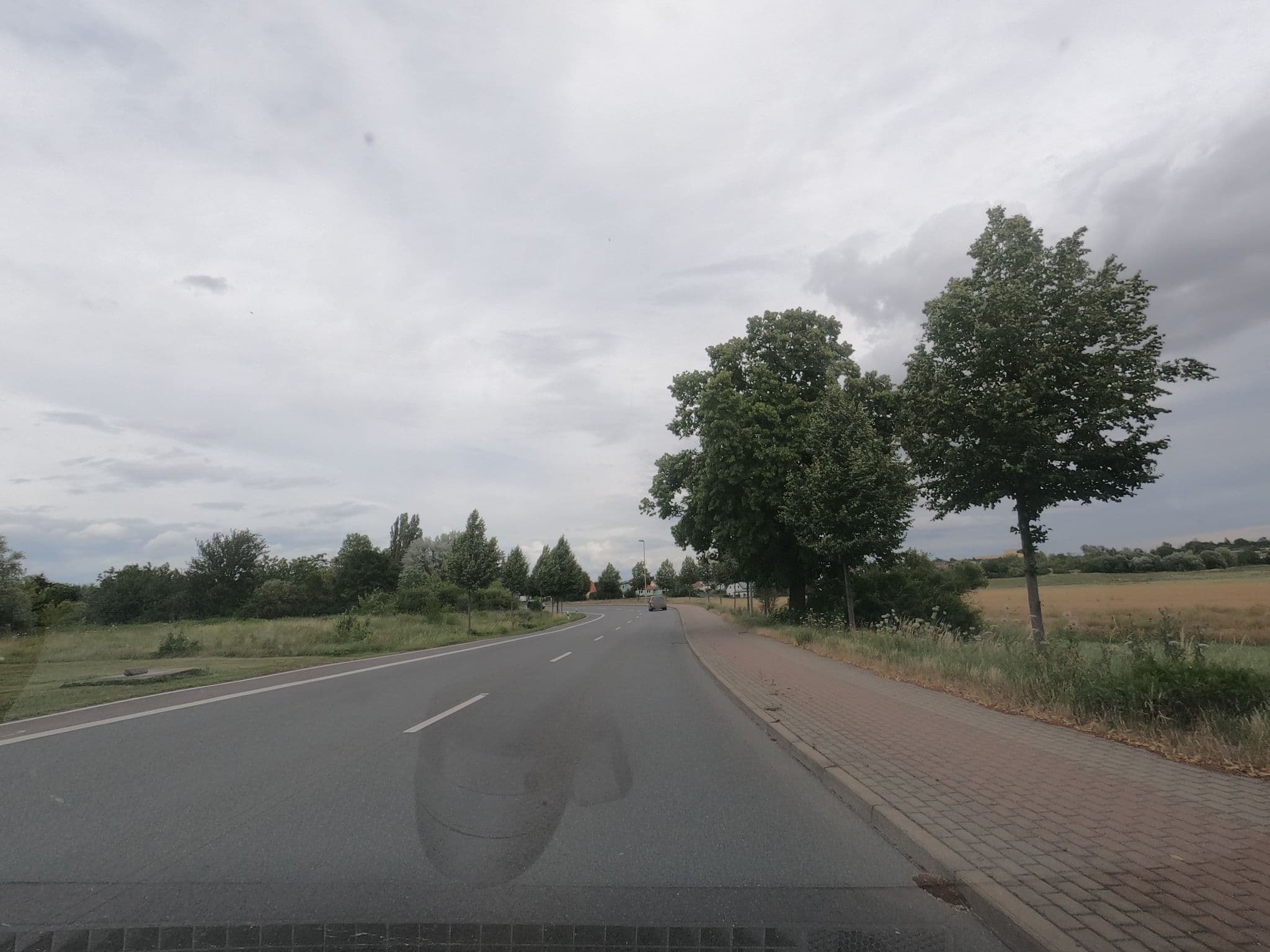 Street view near Pension Mathias Heilmann, Aschersleben — © u14183 (CC BY-SA · Mapillary)