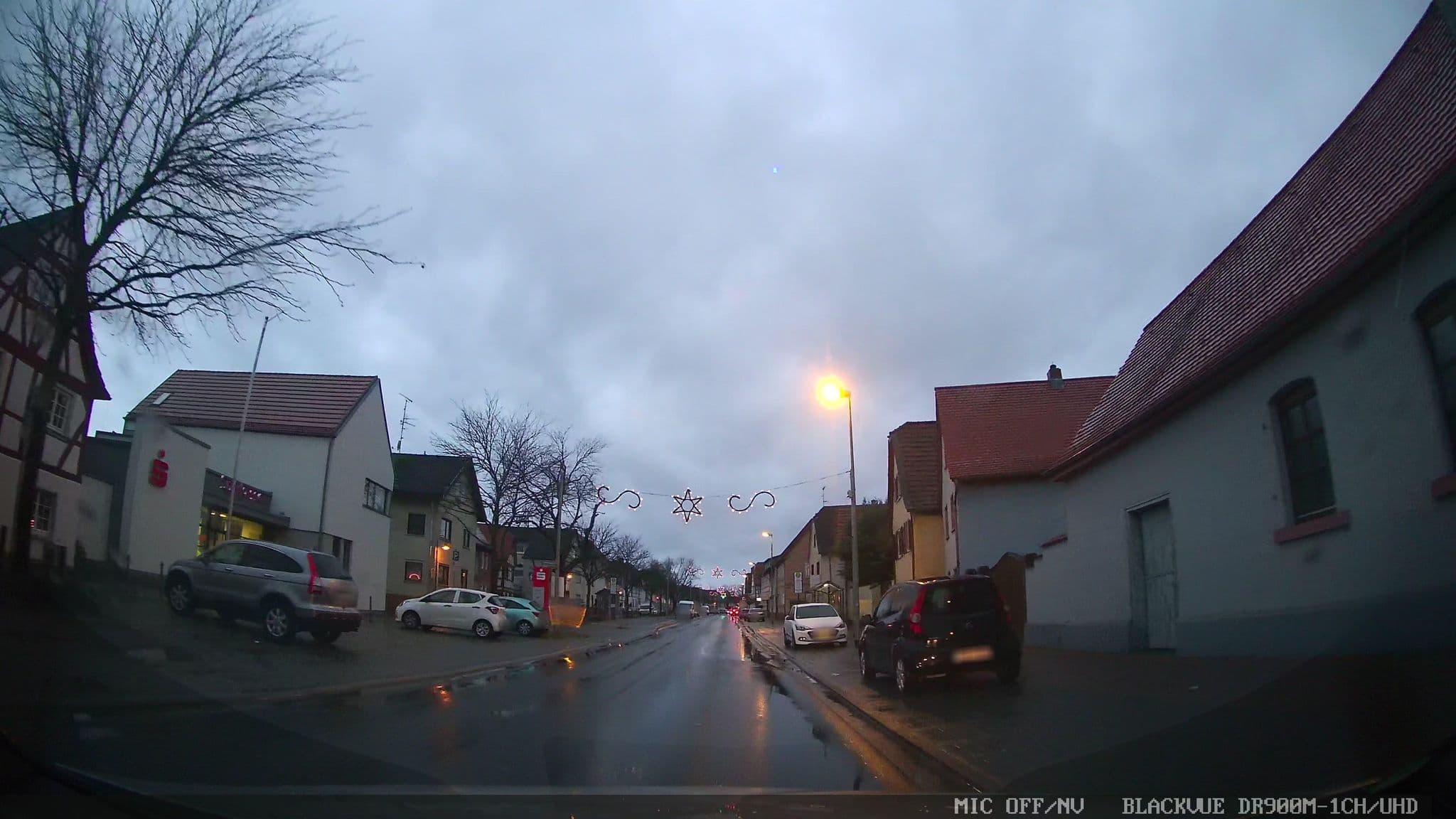 Street view near Hotel-Restaurant "Zum Erker" GbR, Trebur — © chuck (CC BY-SA · Mapillary)