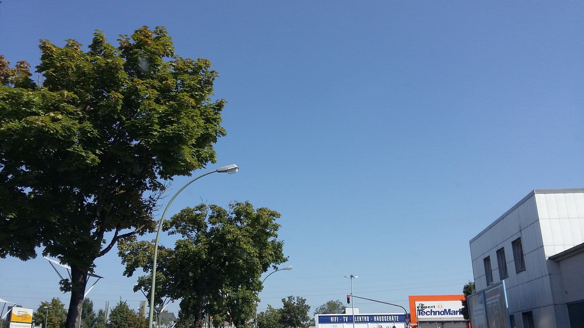 Street view near elaya hotel augsburg, Augsburg — © maturion (CC BY-SA · Mapillary)