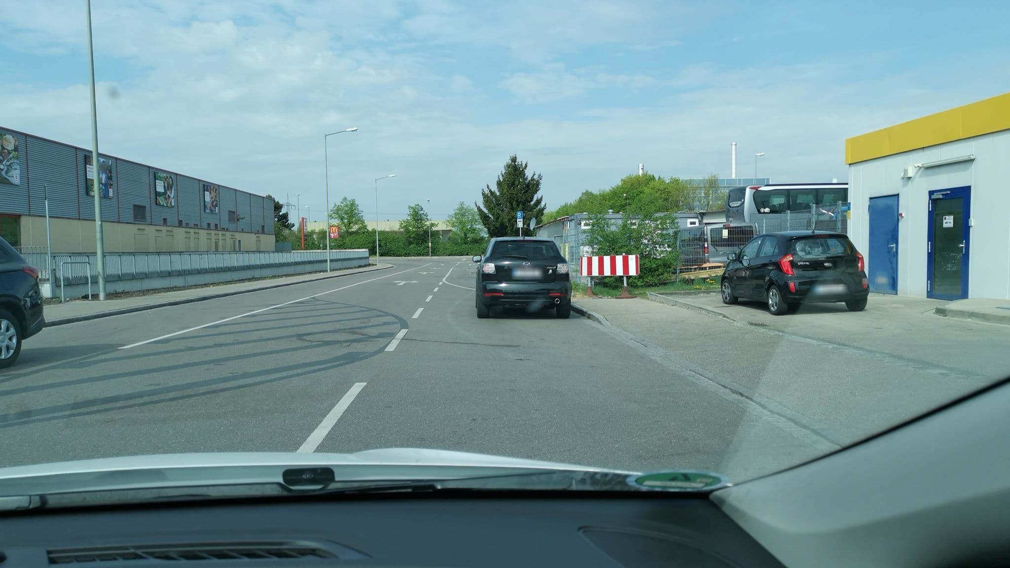 Street view near B&B HOTEL Augsburg-Nord, Gersthofen — © eisbzs (CC BY-SA · Mapillary)
