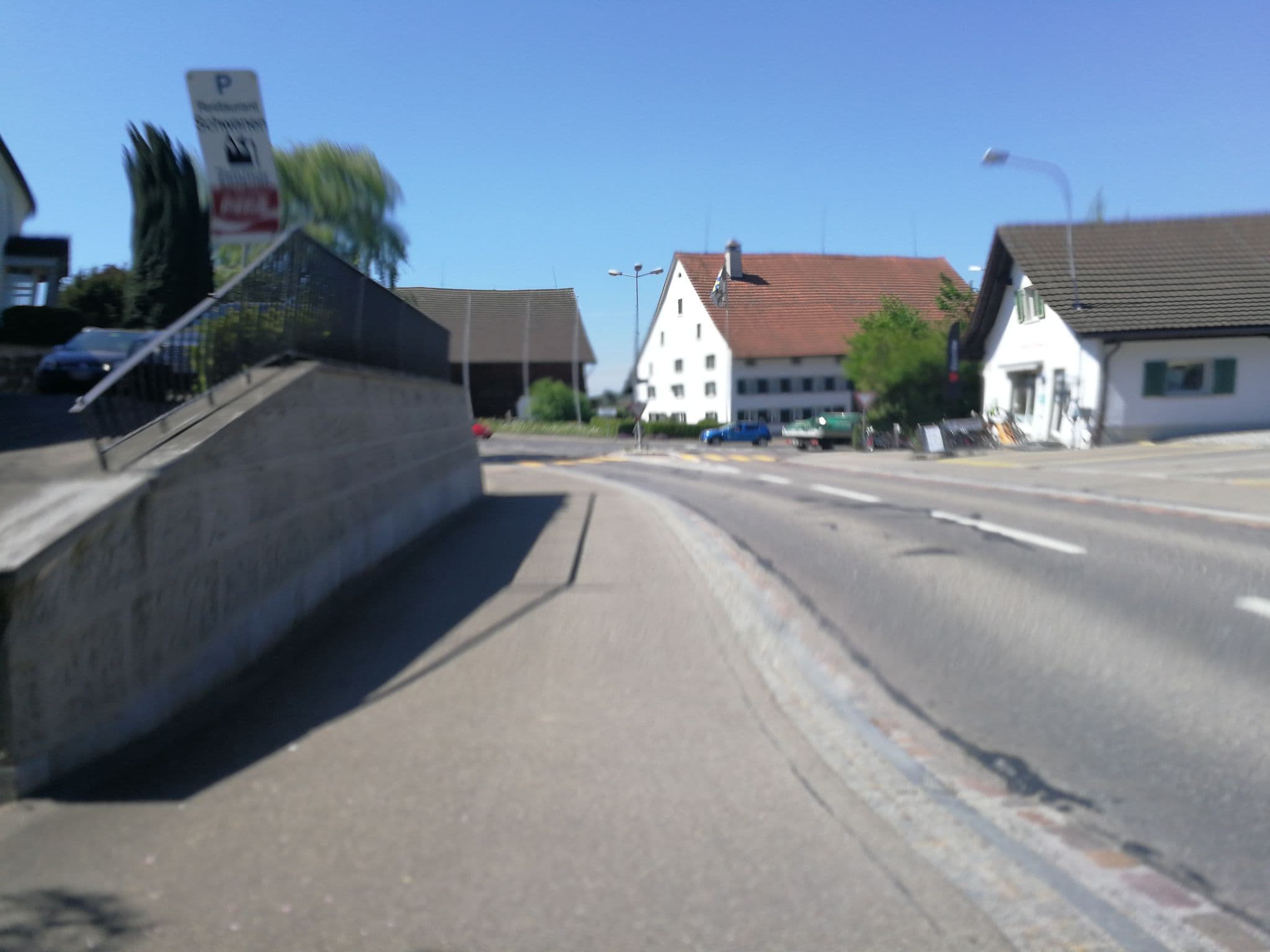 Street view near Schwanen, Schwerzenbach / Blatten — © barbe45 (CC BY-SA · Mapillary)