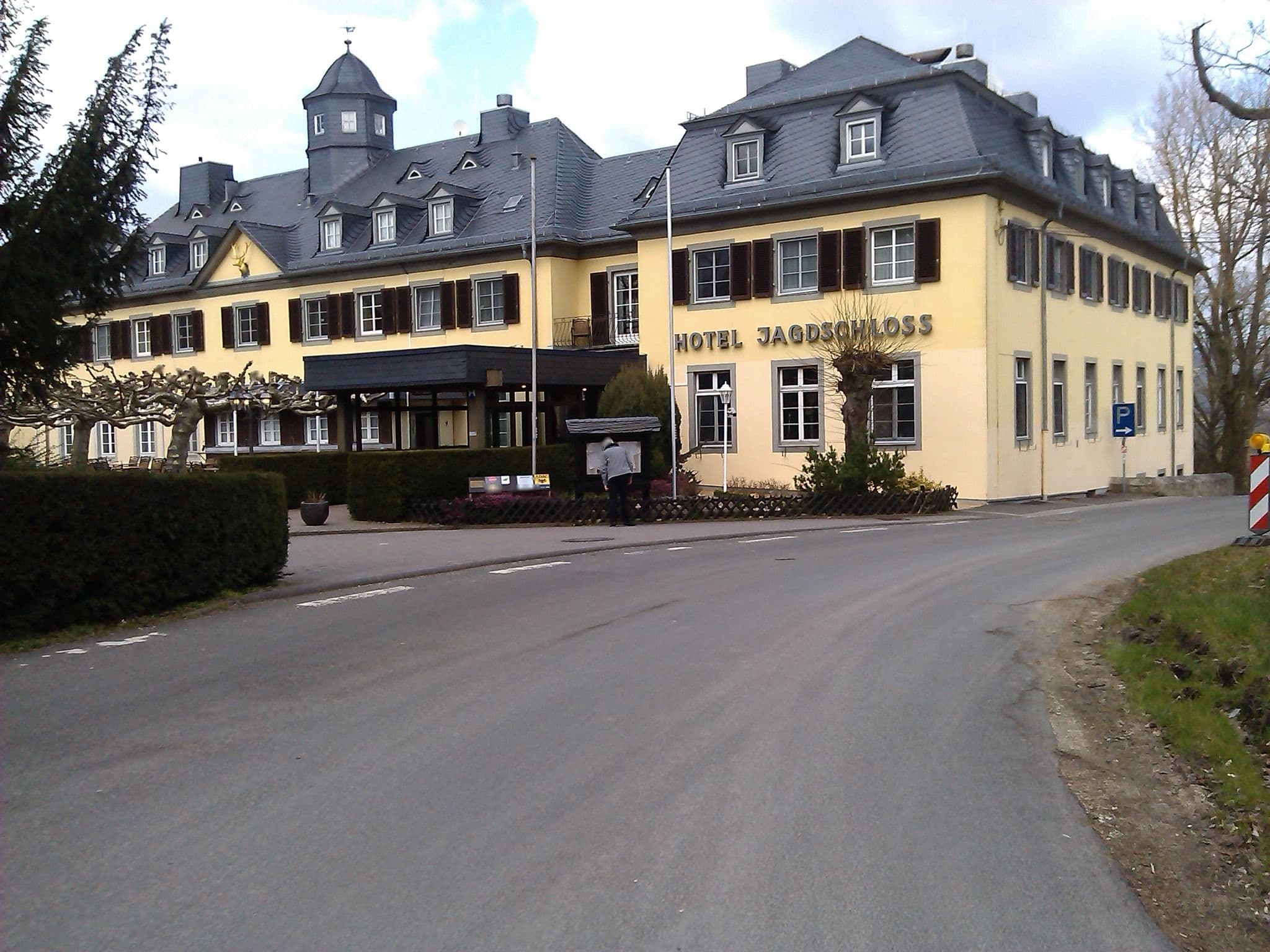 Street view near Hotel Jagdschloss Niederwald GmbH | Hotel in Rüdesheim am Rhein, Tagungshotel., Aulhausen — © changchun1 (CC BY-SA · Mapillary)