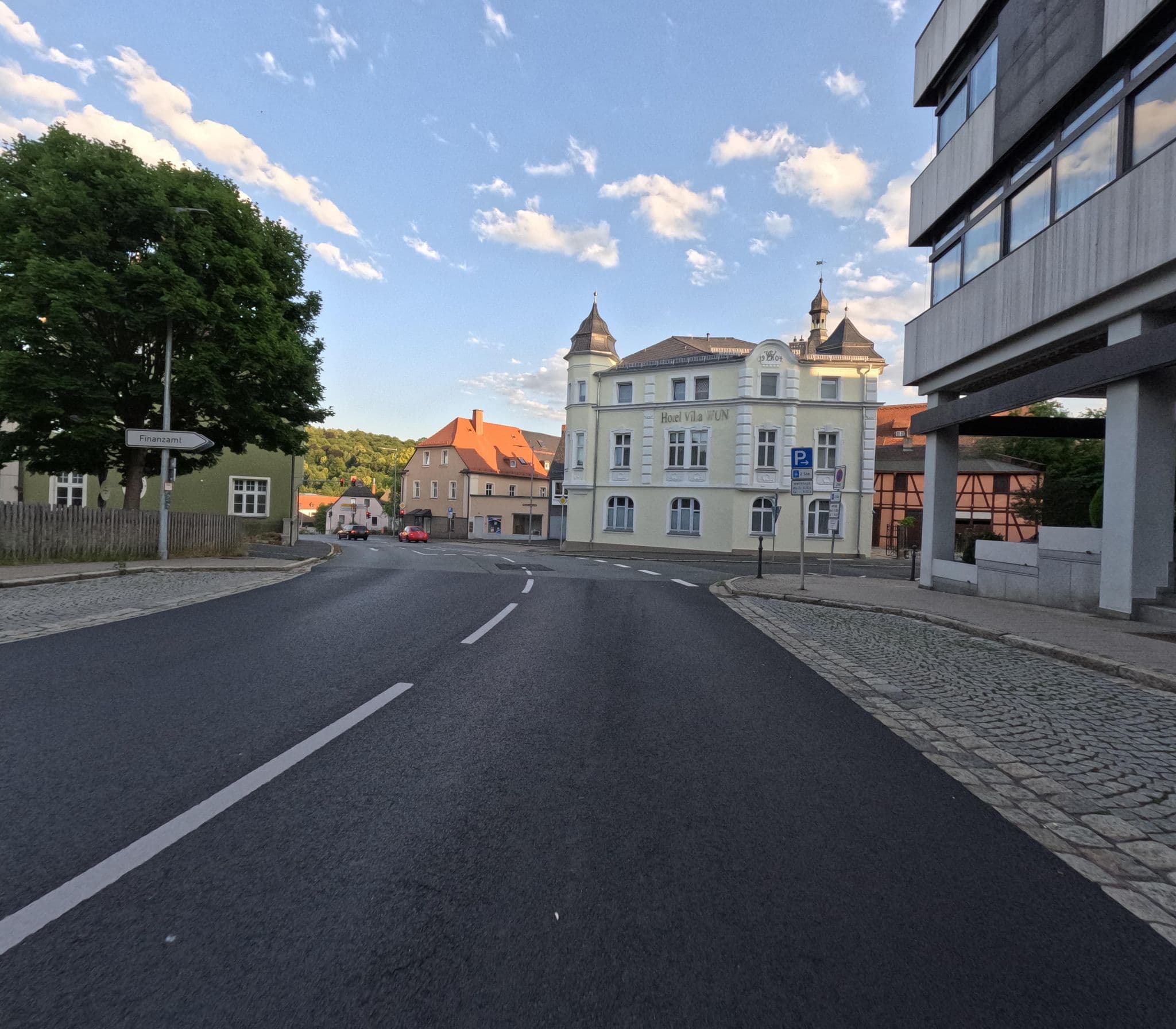 Street view near Hotel Villa WUN, Wunsiedel — © kopra (CC BY-SA · Mapillary)