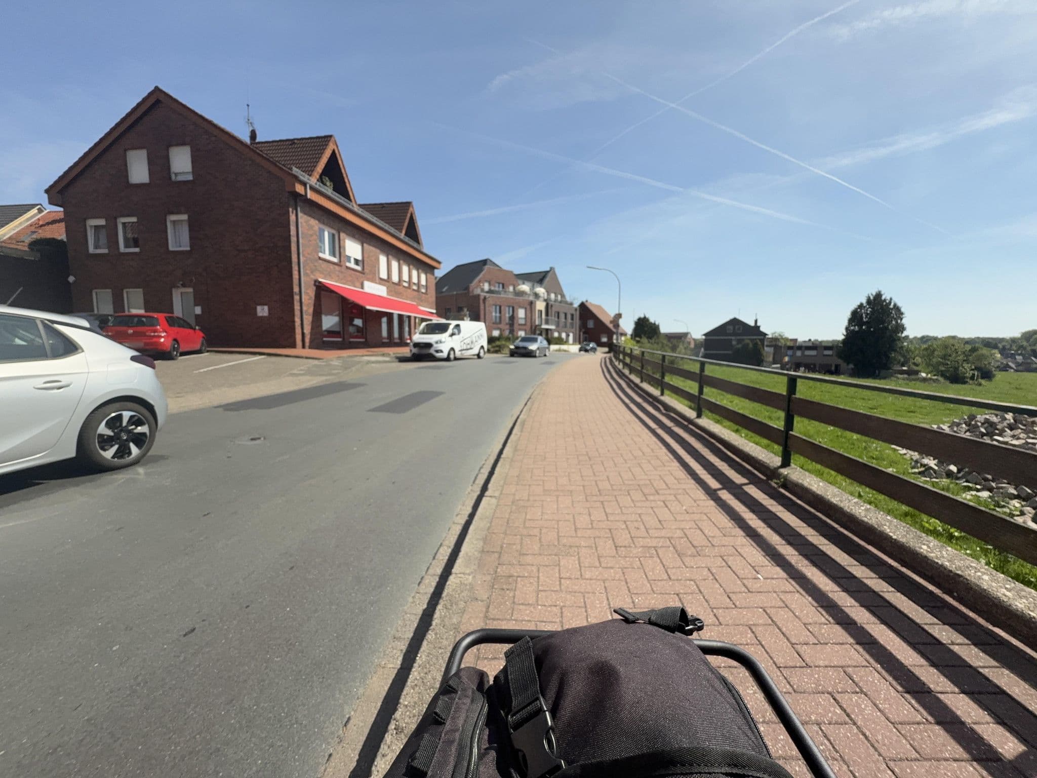 Street view near Bentheimer Eck Hotel, Bad Bentheim — © ottor (CC BY-SA · Mapillary)