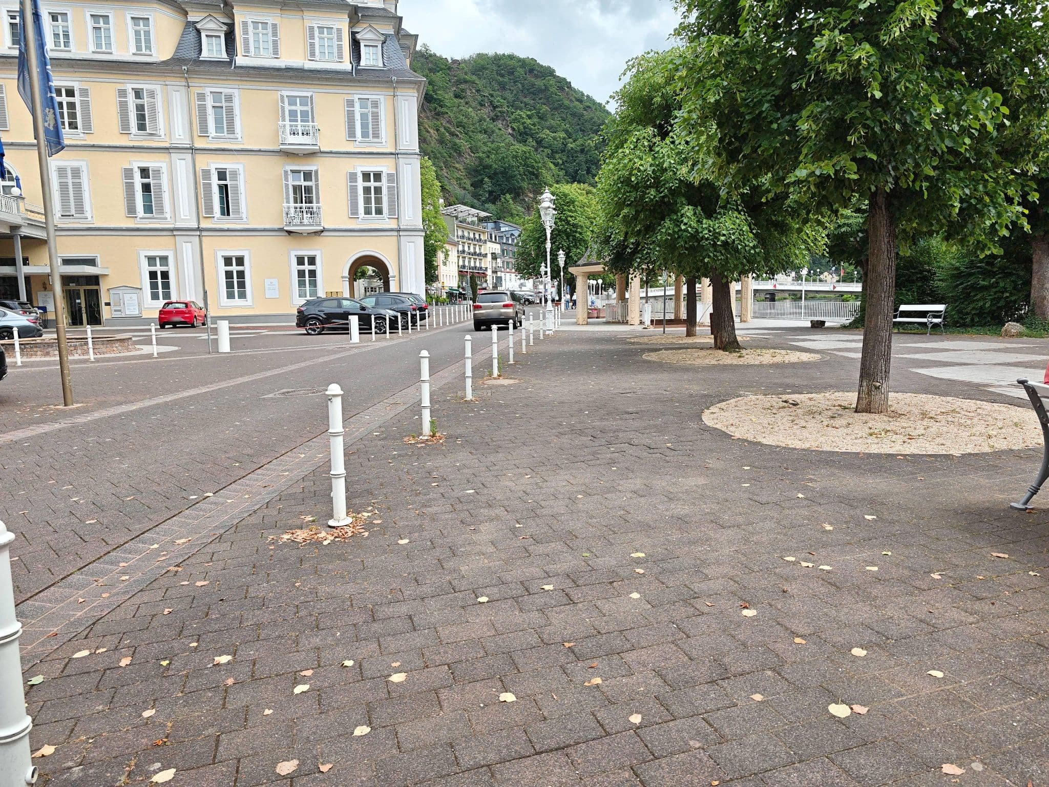 Street view near Häckers Grand Hotel & Spa Resort, Bad Ems — © stili (CC BY-SA · Mapillary)
