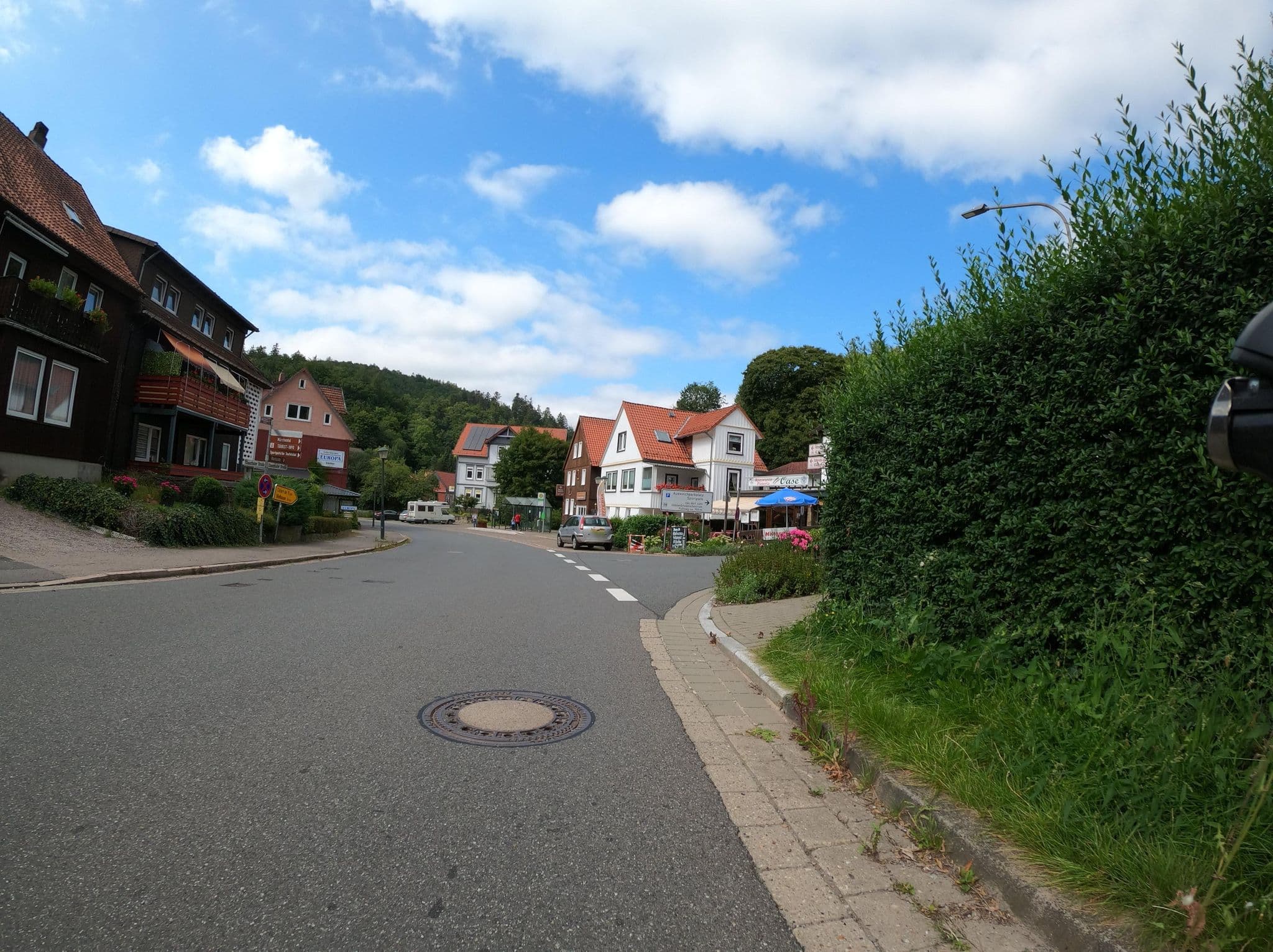 Street view near Hotel-Pension Am Kurmittelhaus, Bad Grund — © Langfahrer (CC BY-SA · Mapillary)