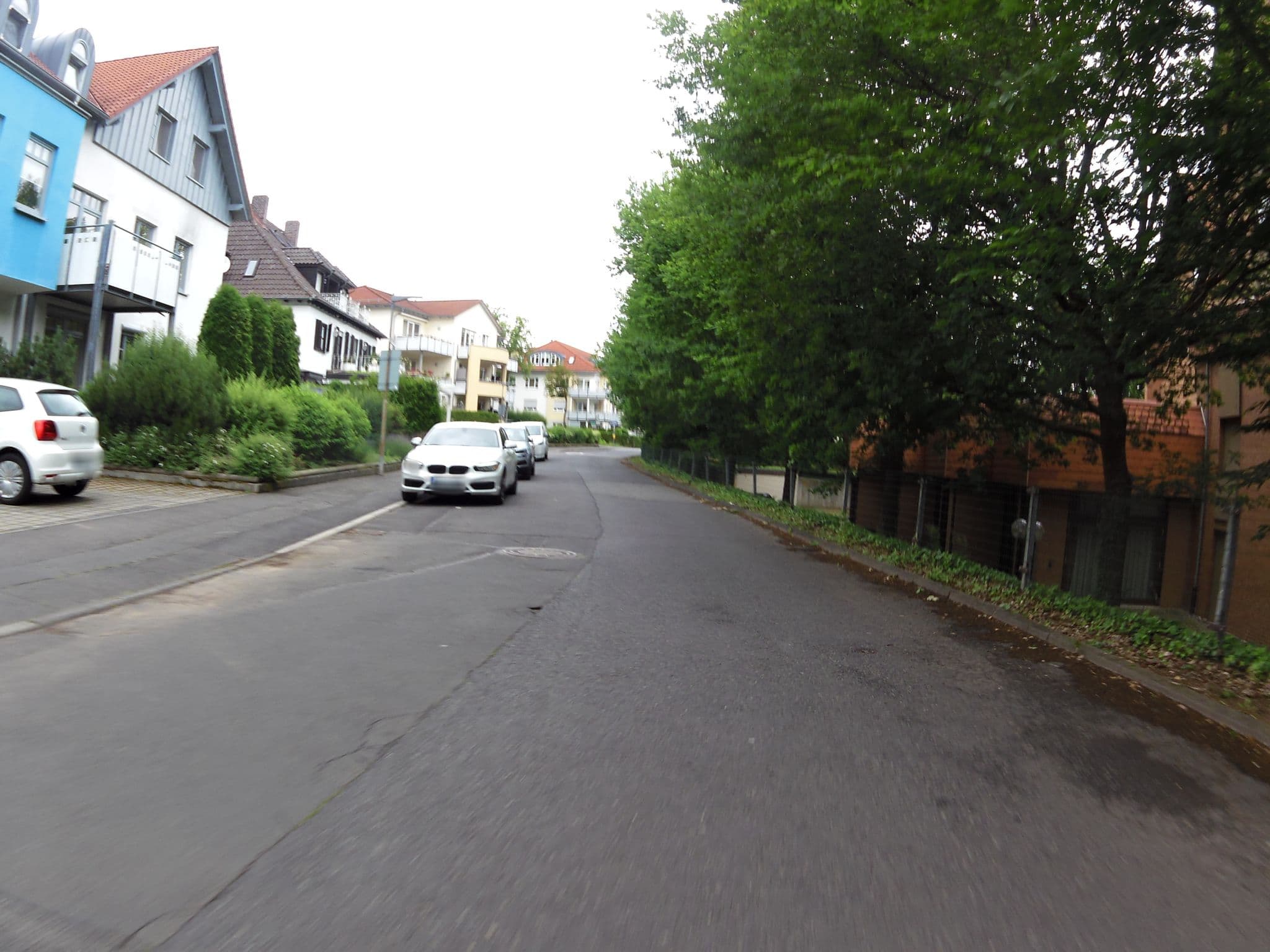 Street view near Kniese GmbH & Co. KG, Bad Hersfeld — © zoegglmeyr1 (CC BY-SA · Mapillary)