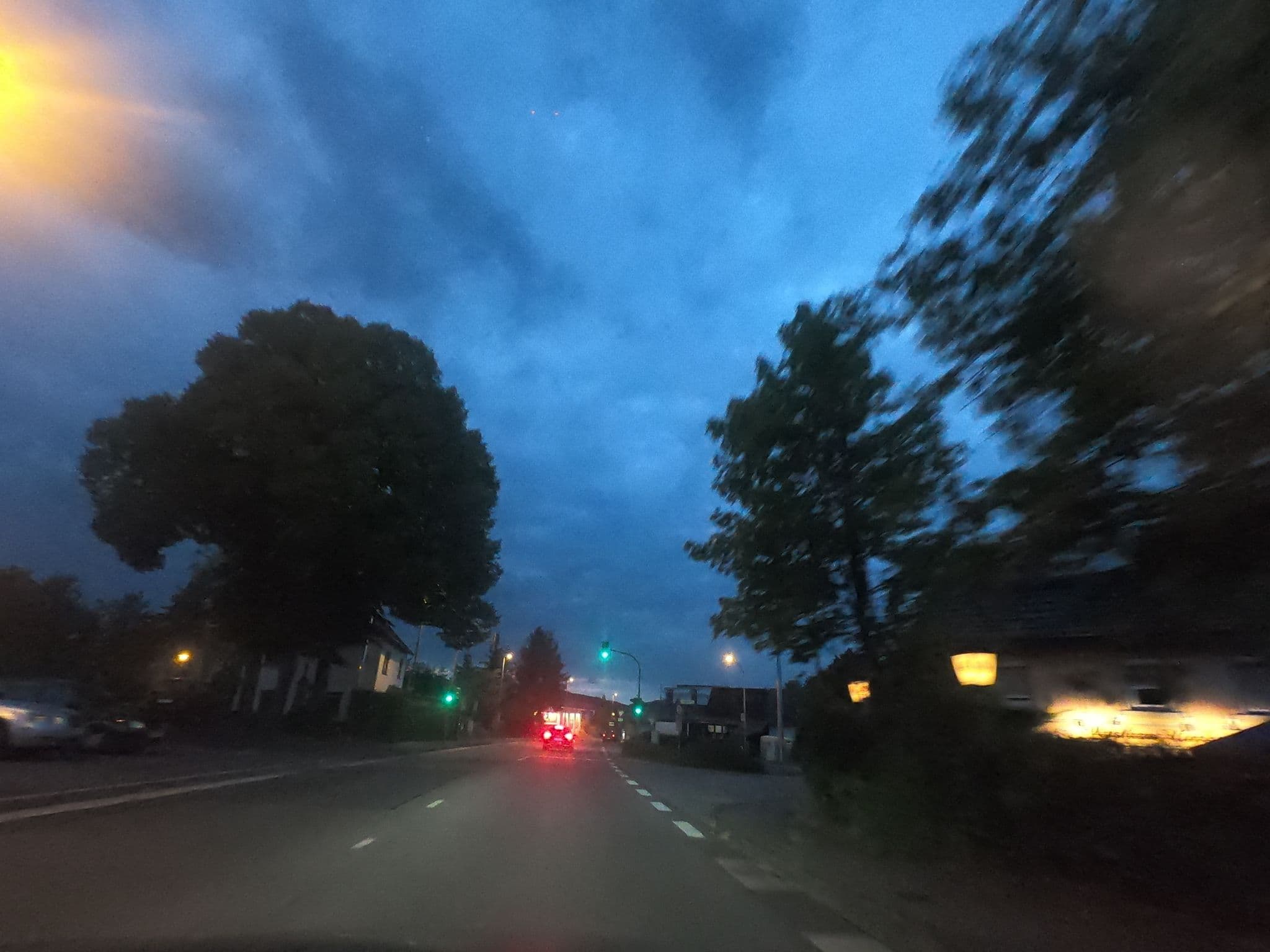Street view near Wirtshaus Himberg, Frohnen — © countzero5 (CC BY-SA · Mapillary)
