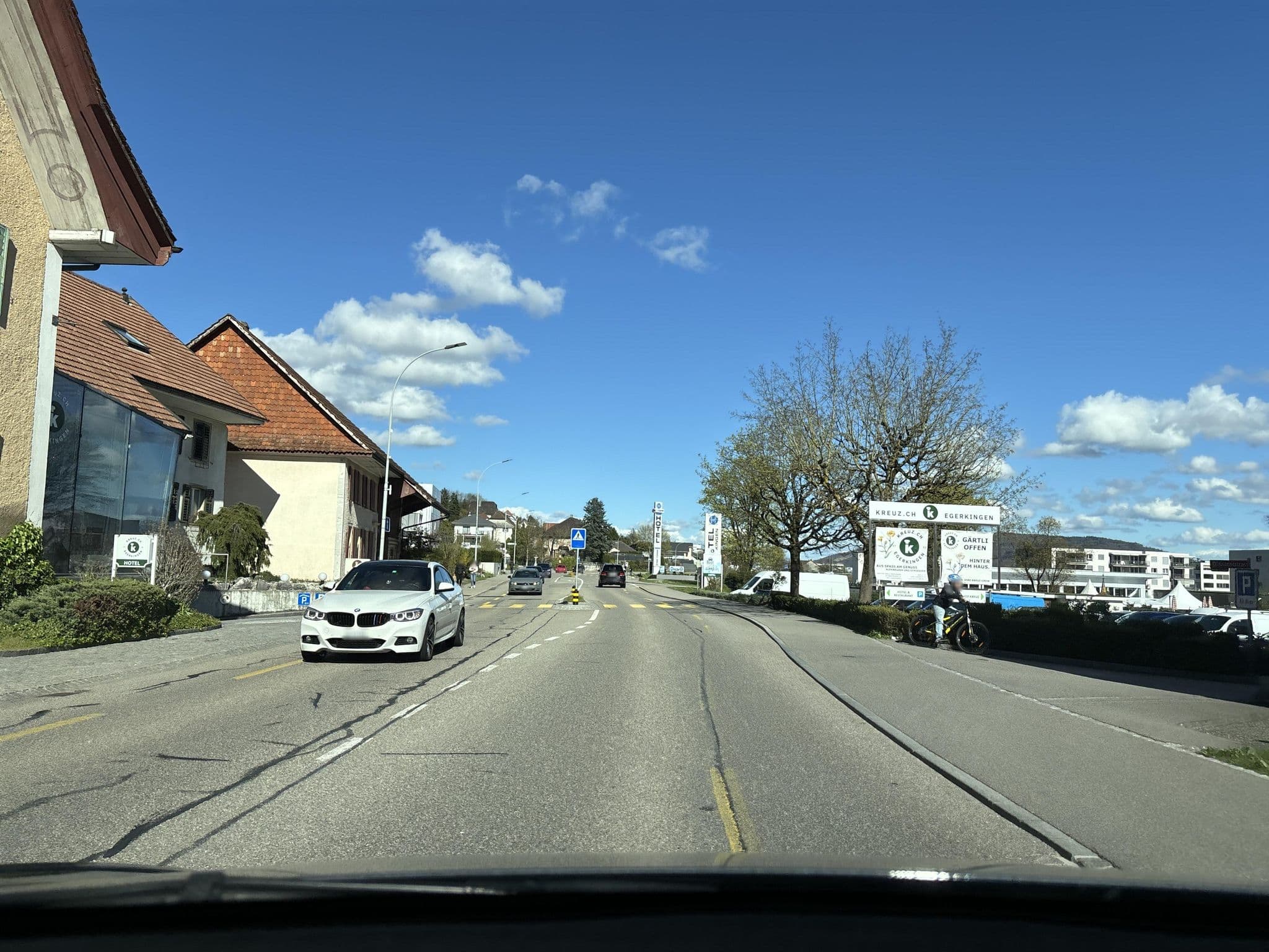 Street view near Gasthof Kreuz, Egerkingen — © u001 (CC BY-SA · Mapillary)