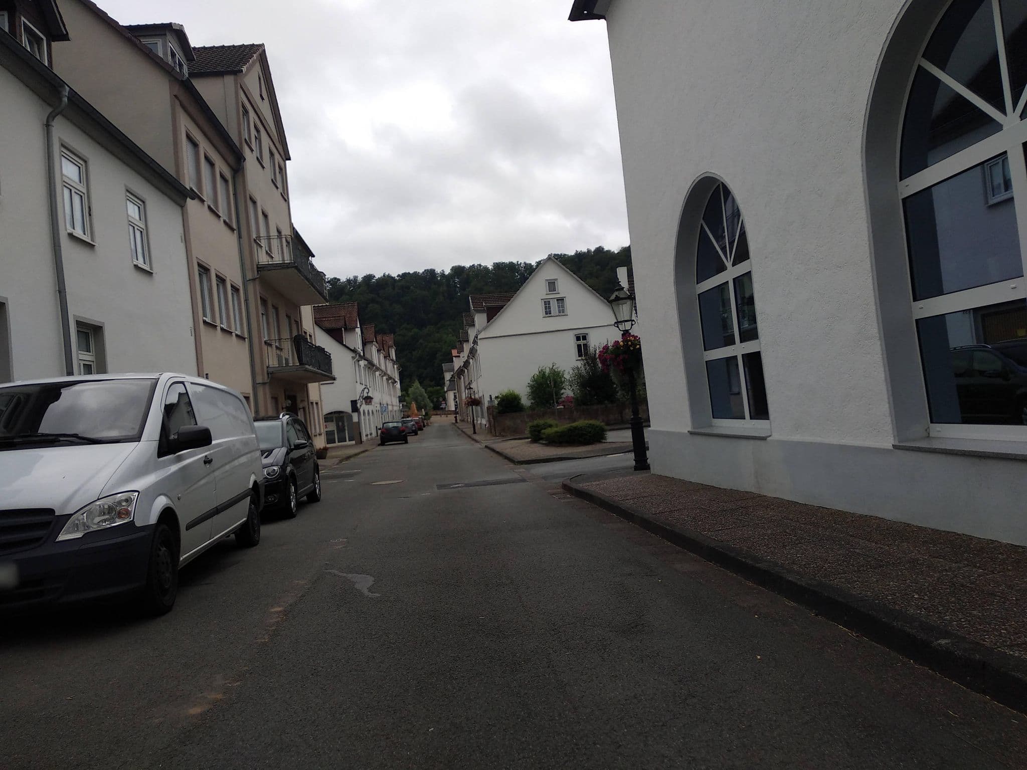 Street view near Hotel Fuhrhop Garni S - drei Sterne, Bad Karlshafen — © steinm (CC BY-SA · Mapillary)