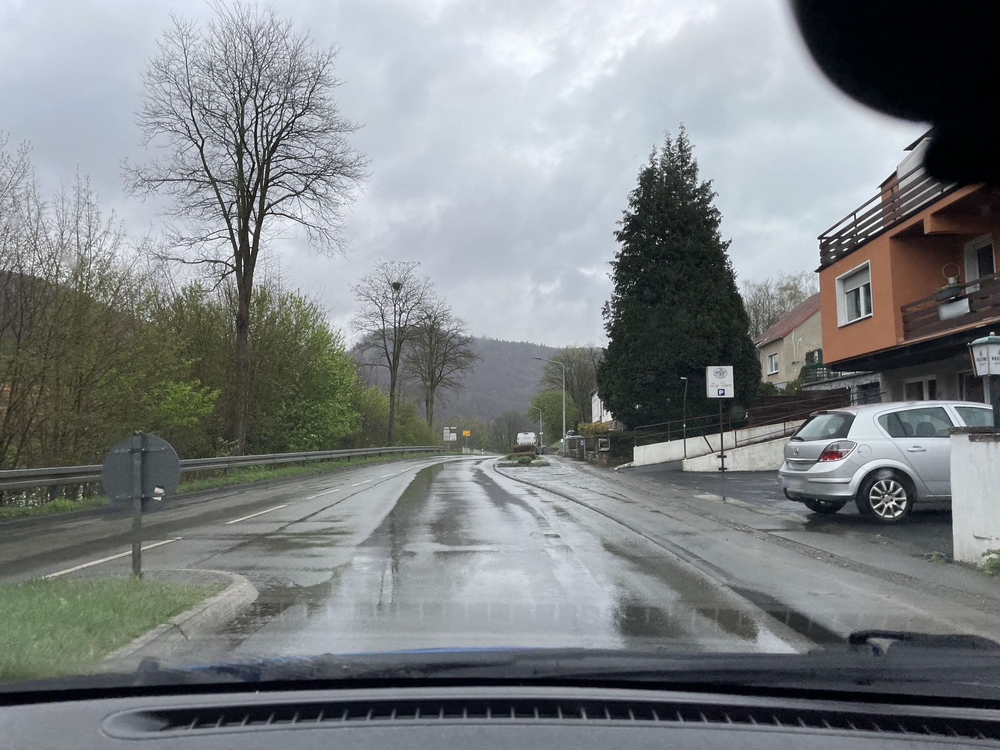Street view near Hotel-Restaurant Zur Rose, Bad Karlshafen — © hotteliene (CC BY-SA · Mapillary)