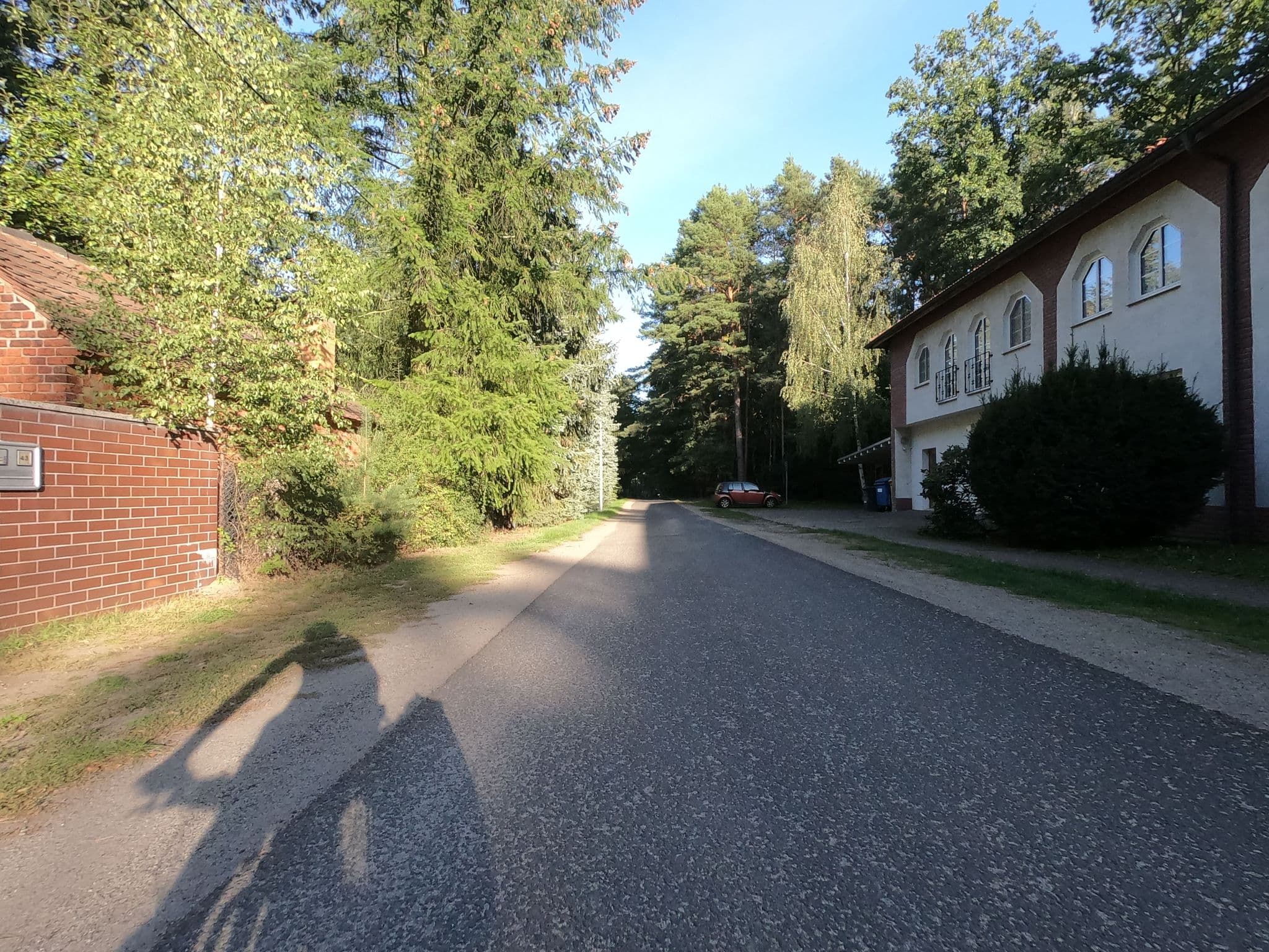 Street view near Parkstadthotel GmbH, Bad Muskau — © carlheinz (CC BY-SA · Mapillary)