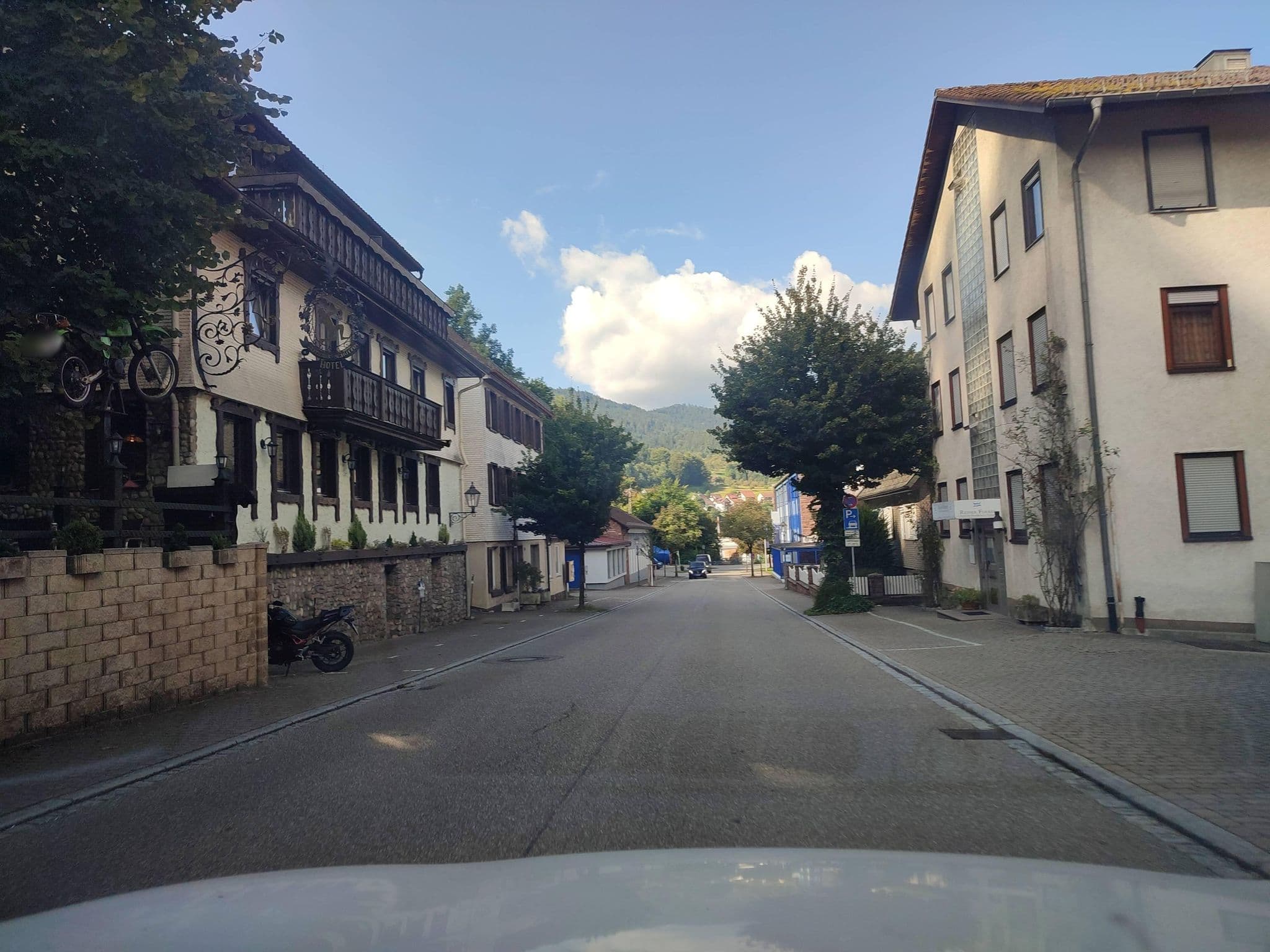 Street view near Hotel Restaurant Schützen, Bad Peterstal-Griesbach — © karthoo (CC BY-SA · Mapillary)