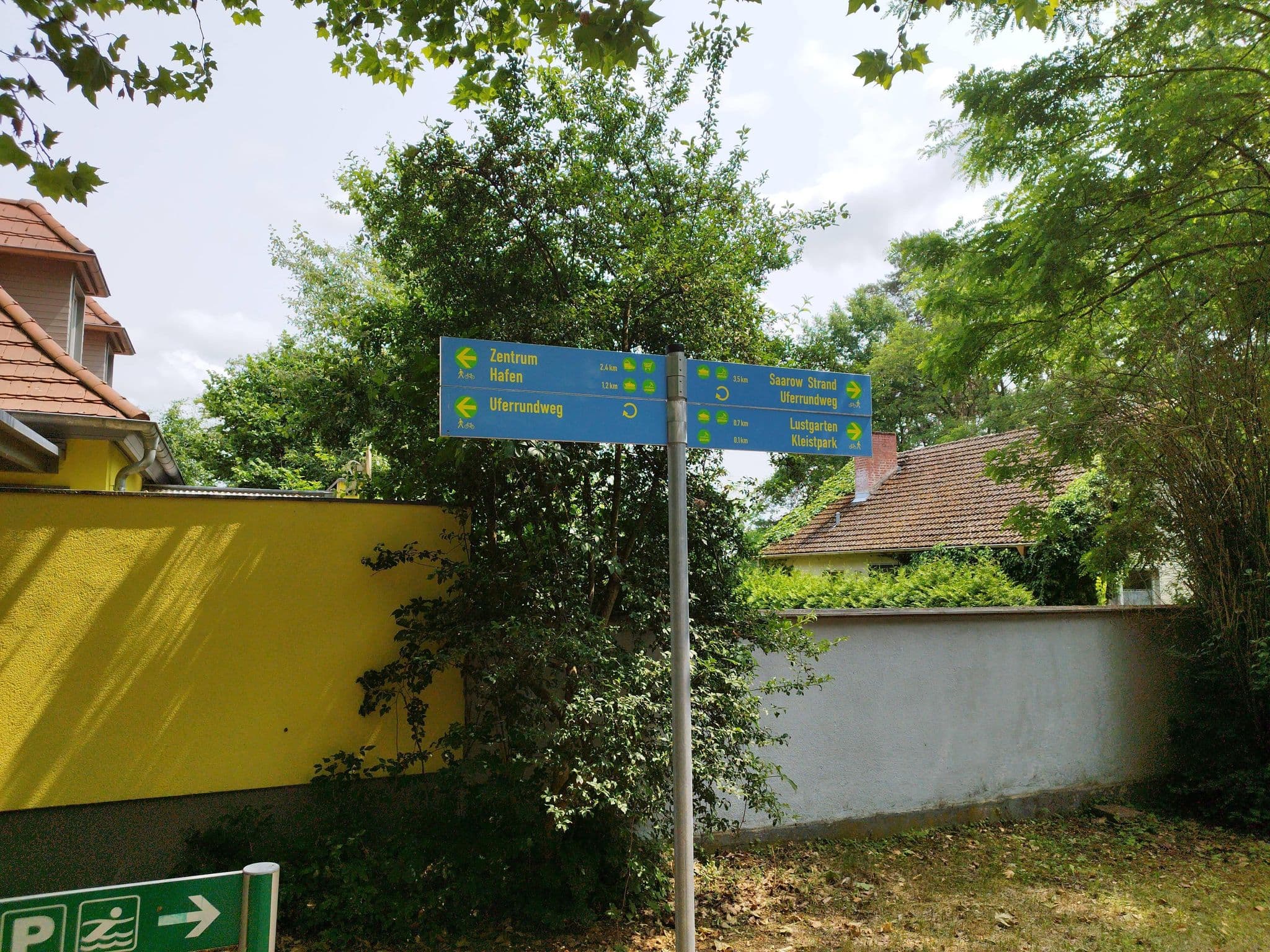 Street view near Seepension Rosengarten, Bad Saarow — © ber319 (CC BY-SA · Mapillary)