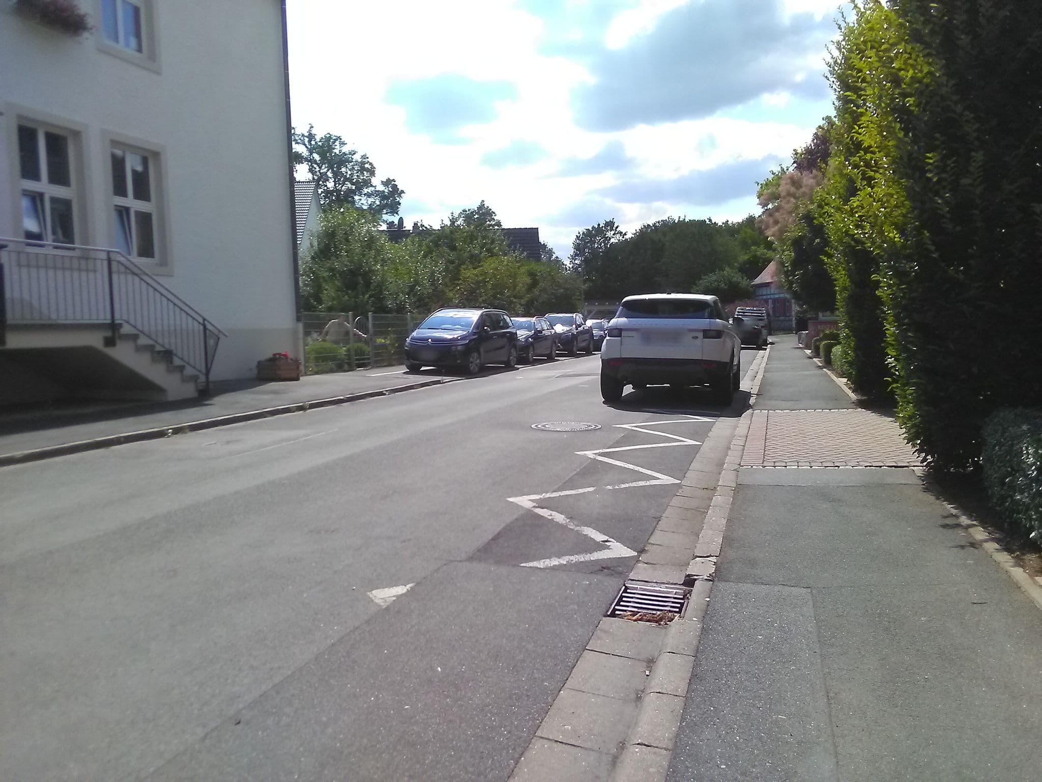 Street view near Hotel-Restaurant Rödiger GmbH, Bad Staffelstein — © bernd_niemann (CC BY-SA · Mapillary)