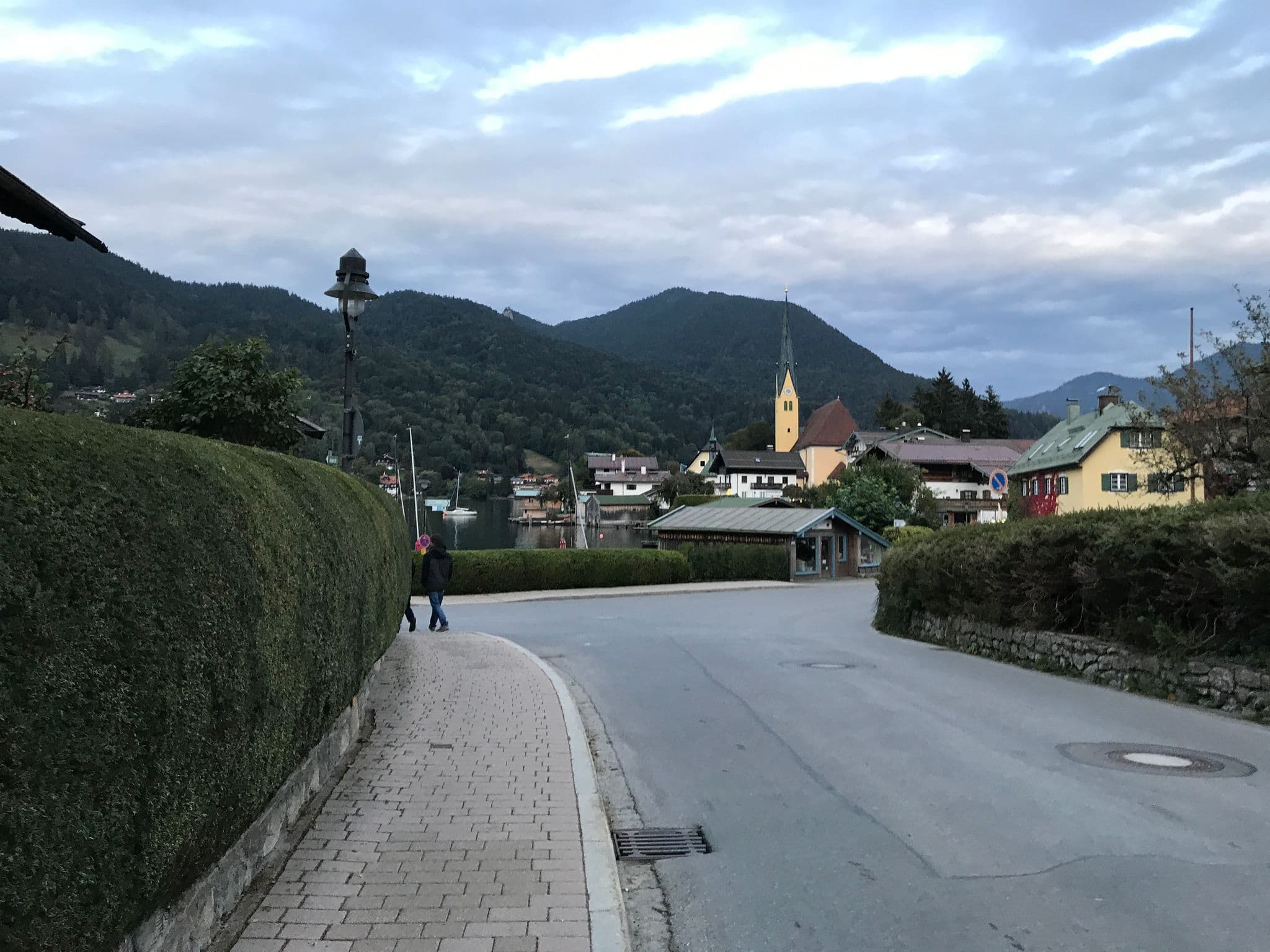Street view near Hotel garni Fischerweber am See, Rottach-Egern — © asturksever (CC BY-SA · Mapillary)