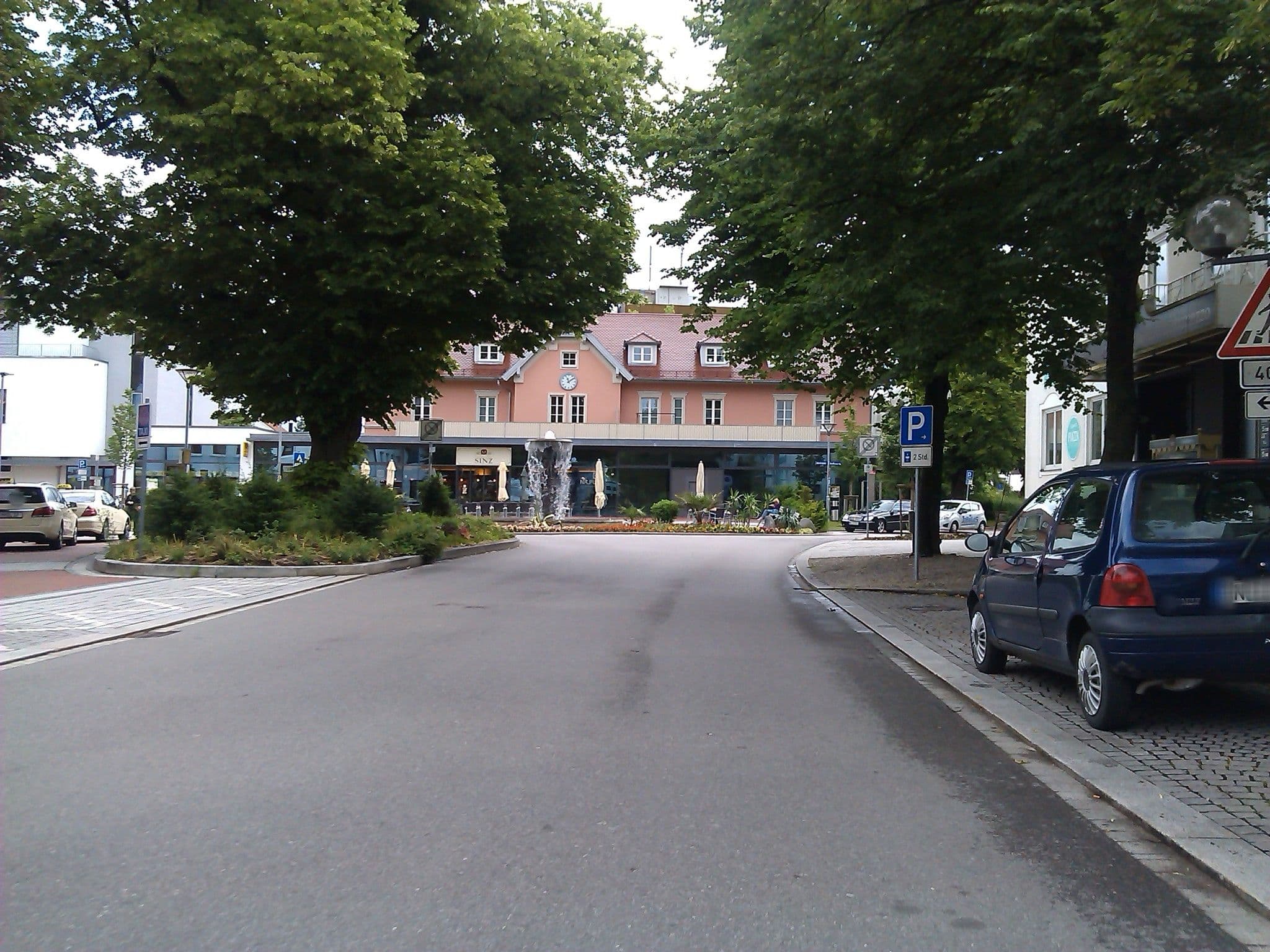 Street view near Das Parkhotel - Südtirols nördlichster Punkt, Bad Wörishofen — © changchun1 (CC BY-SA · Mapillary)