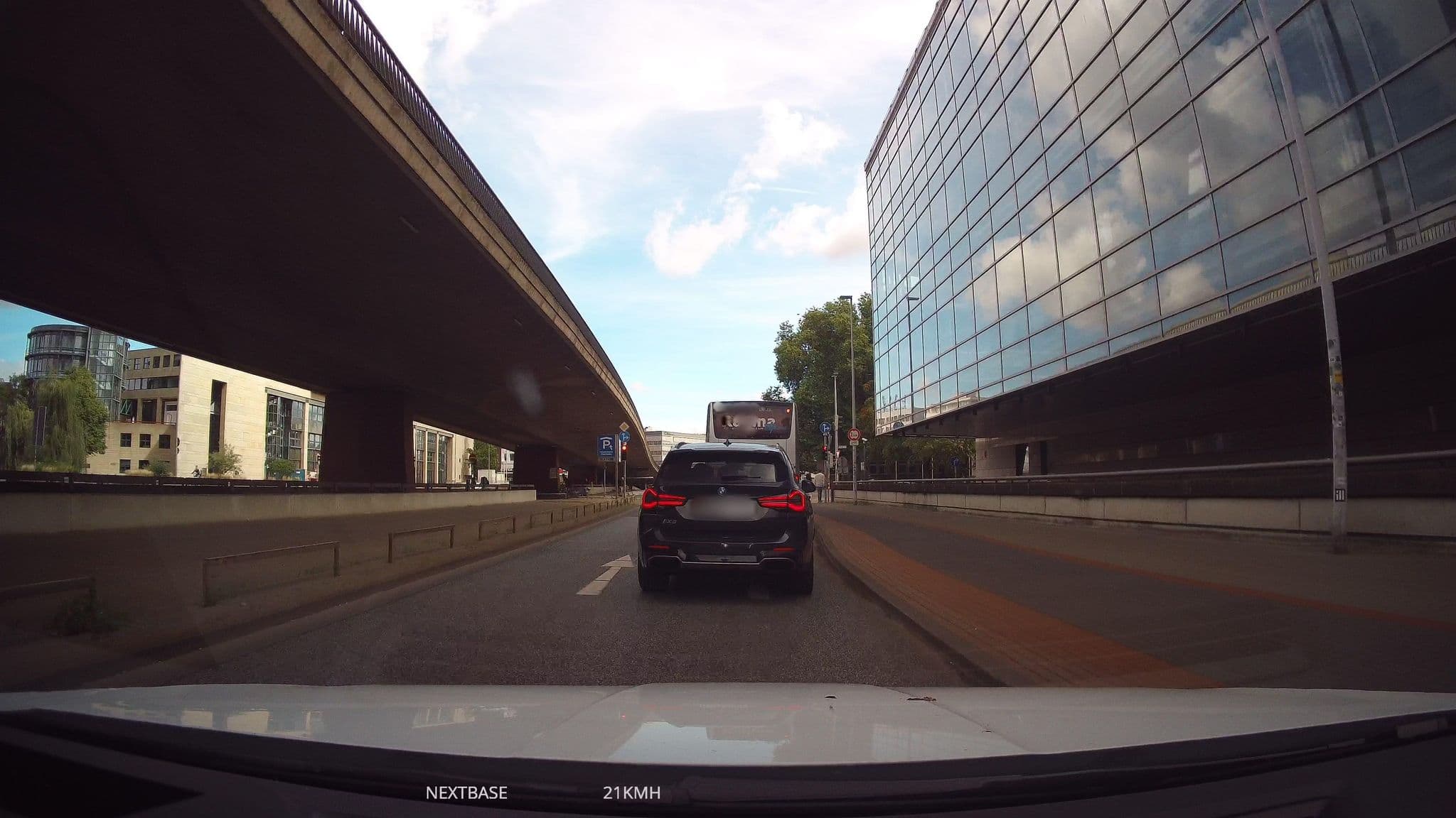 Street view near YORS Hotel Hannover, Oststadt — © Schmarvis (CC BY-SA · Mapillary)