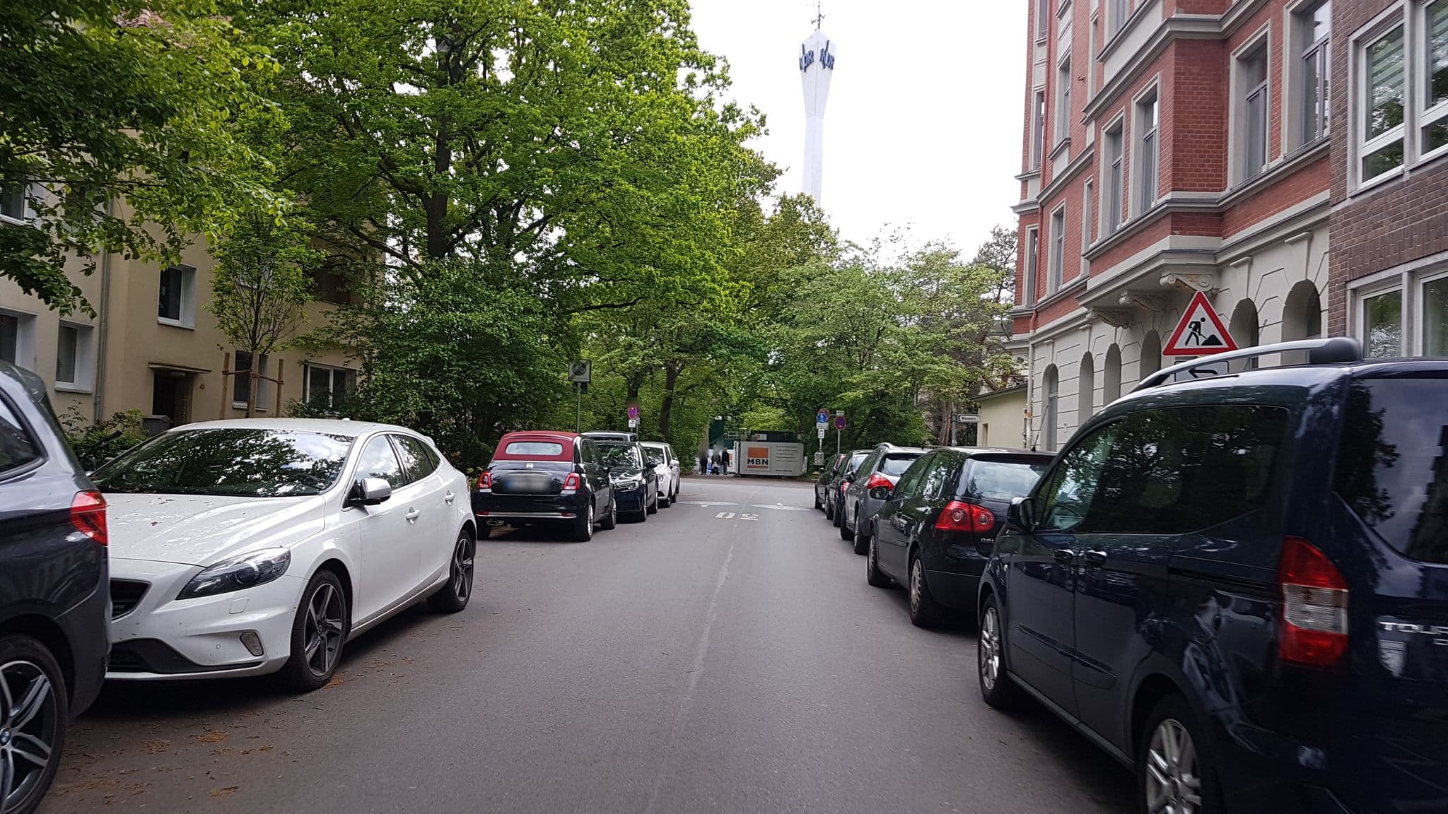 Street view near Zimmervermittlung 2001 GmbH, Südstadt — © snowdiver (CC BY-SA · Mapillary)