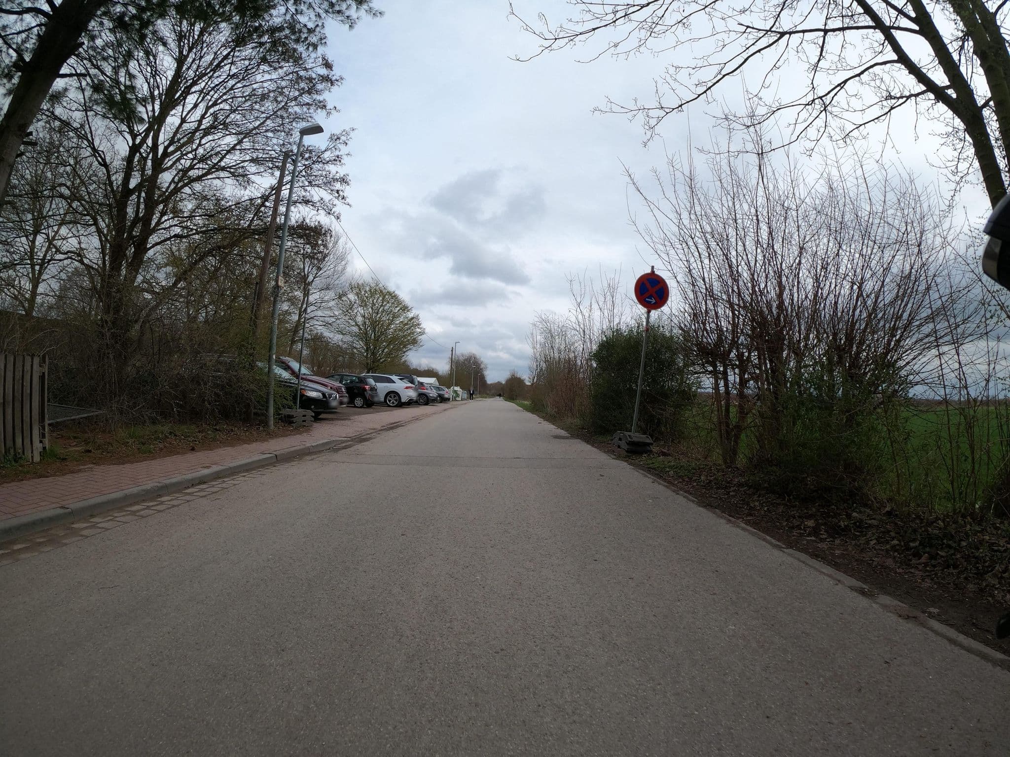 Street view near Empelde Hotel, Mühlenberg — © Langfahrer (CC BY-SA · Mapillary)