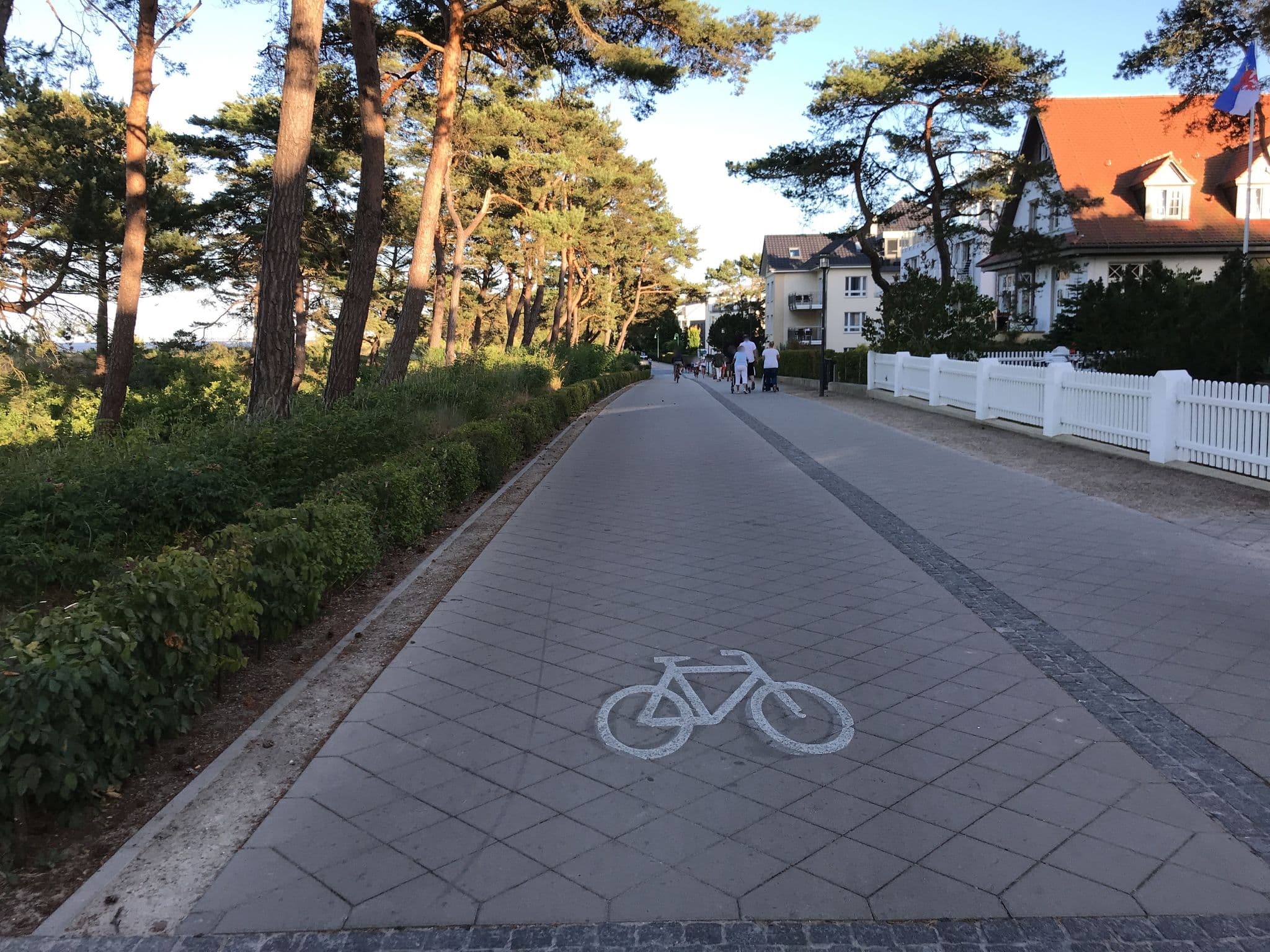 Street view near Villa Desny, Bansin — © dl7auq (CC BY-SA · Mapillary)