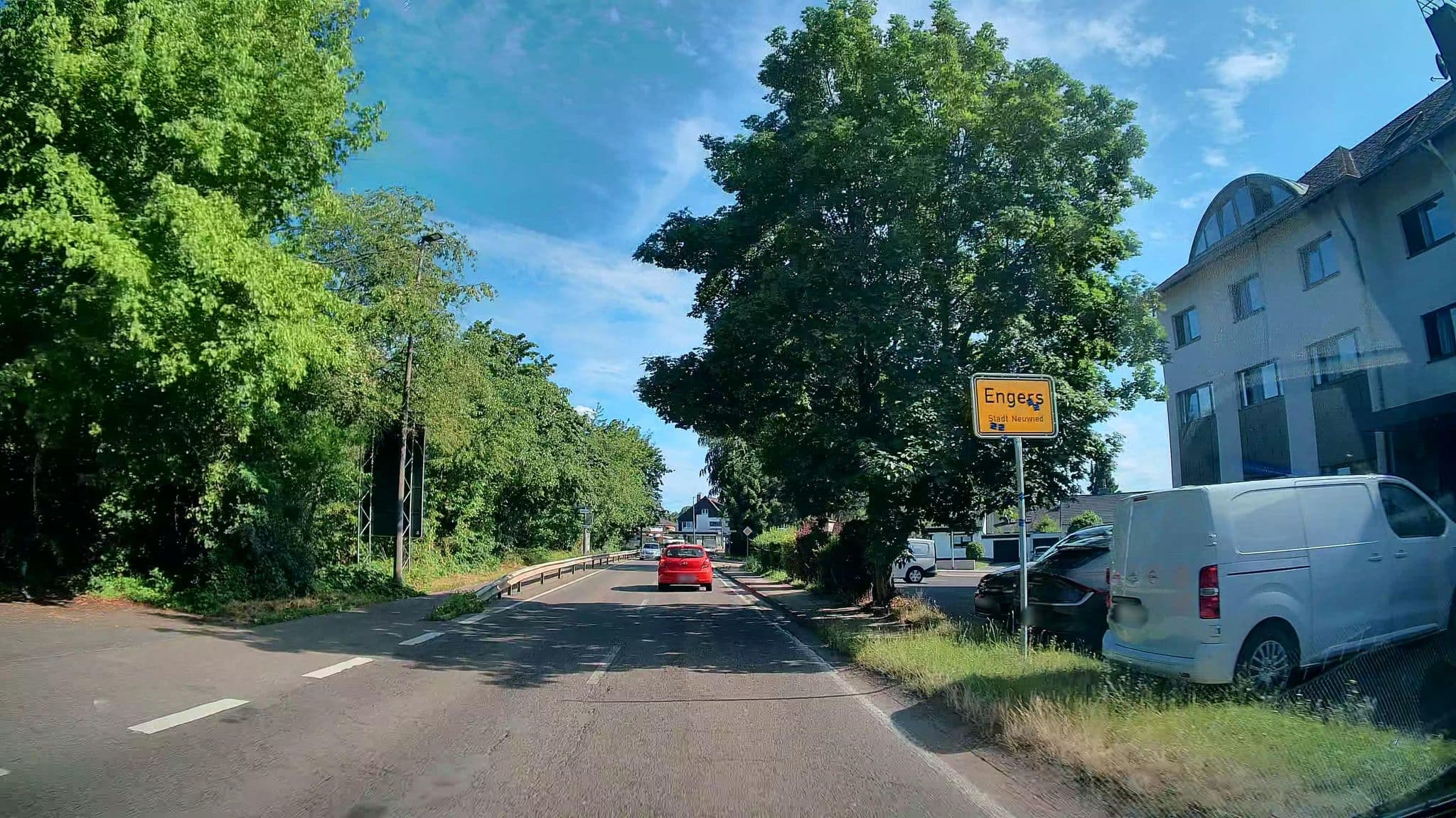 Street view near Euro-Hotel-Fink, Kaltenengers — © kalcaaro (CC BY-SA · Mapillary)