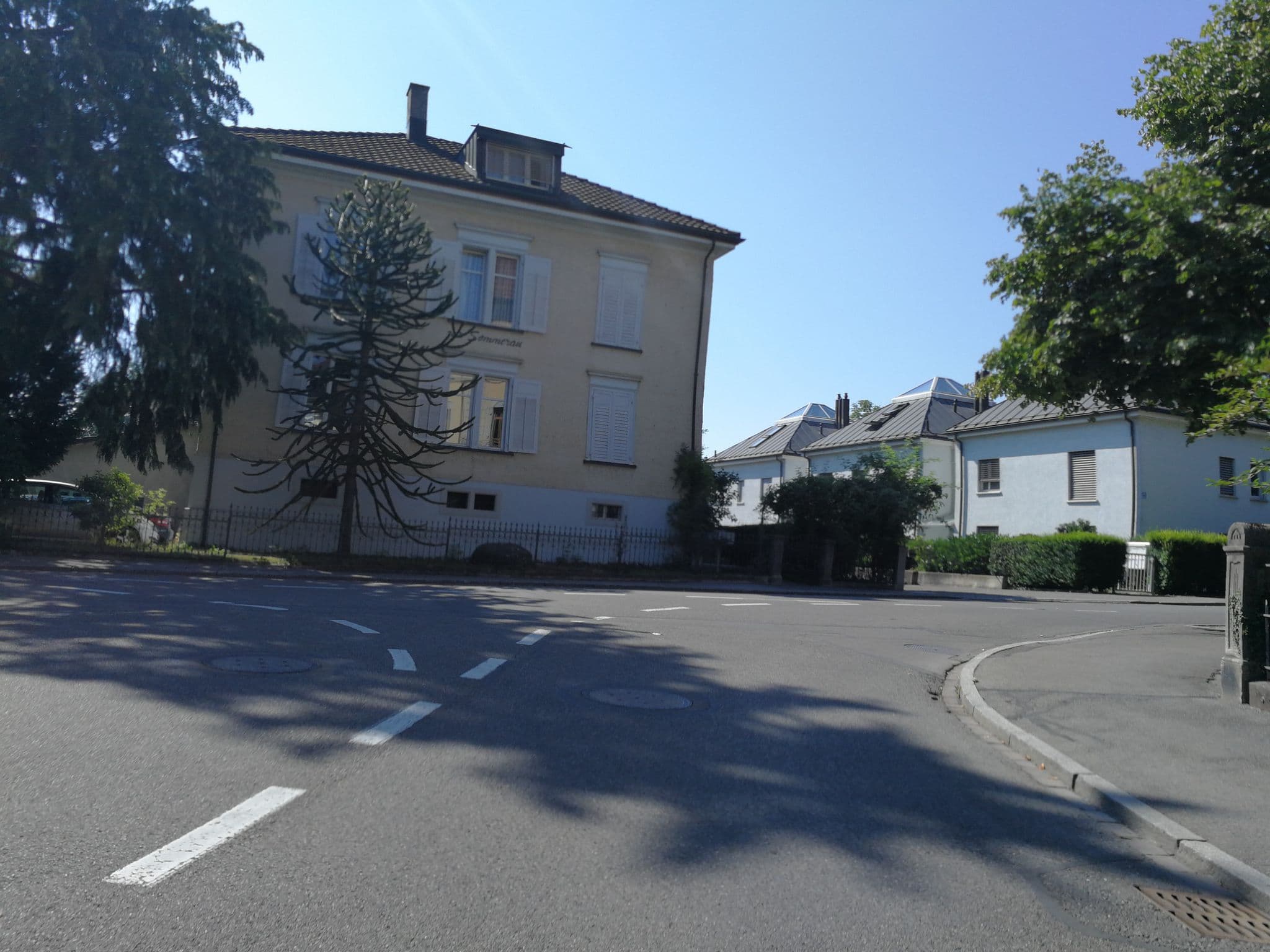 Street view near Haus zum Rosentor, Kreuzlingen — © barbe45 (CC BY-SA · Mapillary)