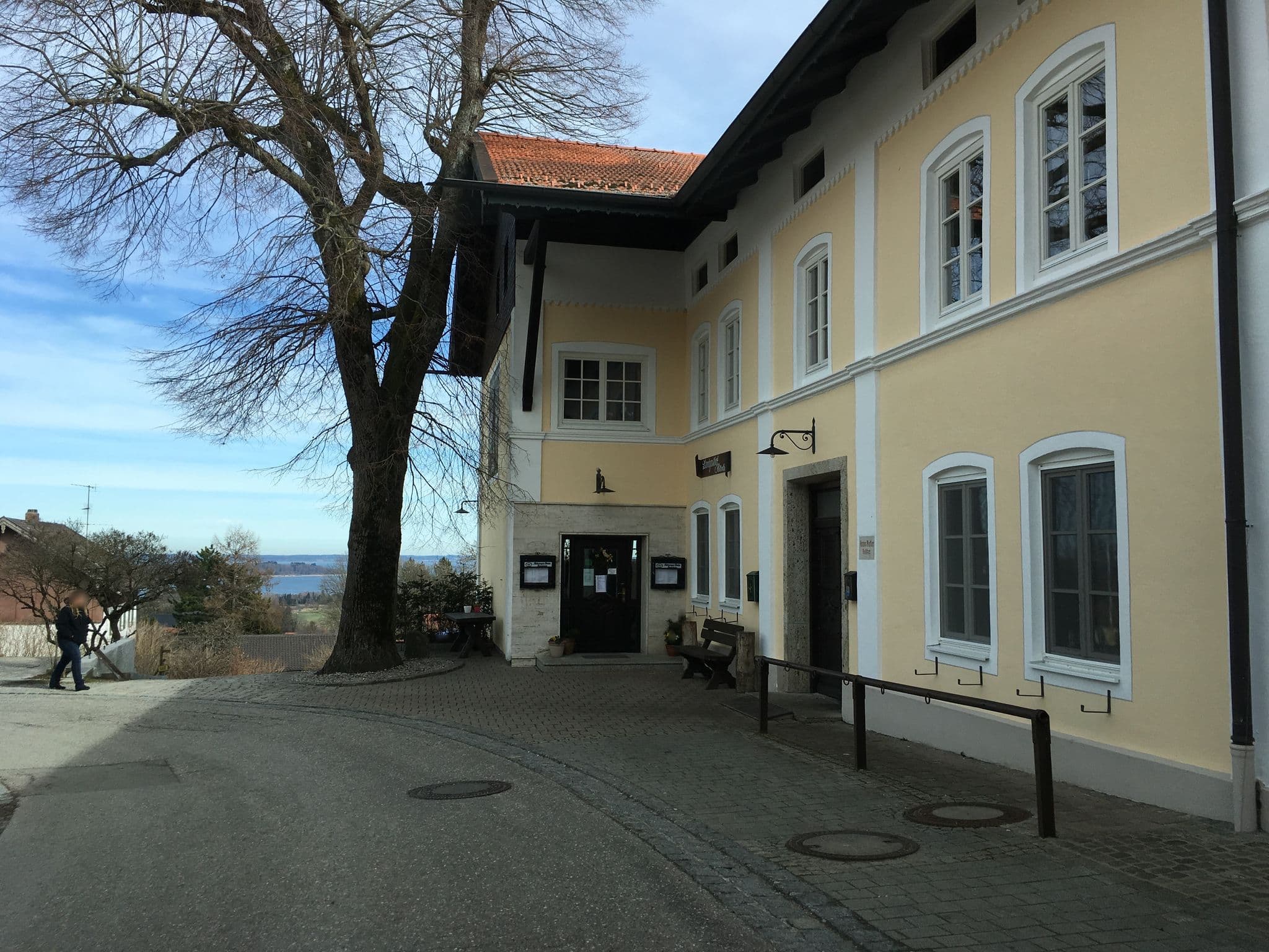 Street view near Landgasthof Hittenkirchen, Bernau am Chiemsee — © rockd (CC BY-SA · Mapillary)