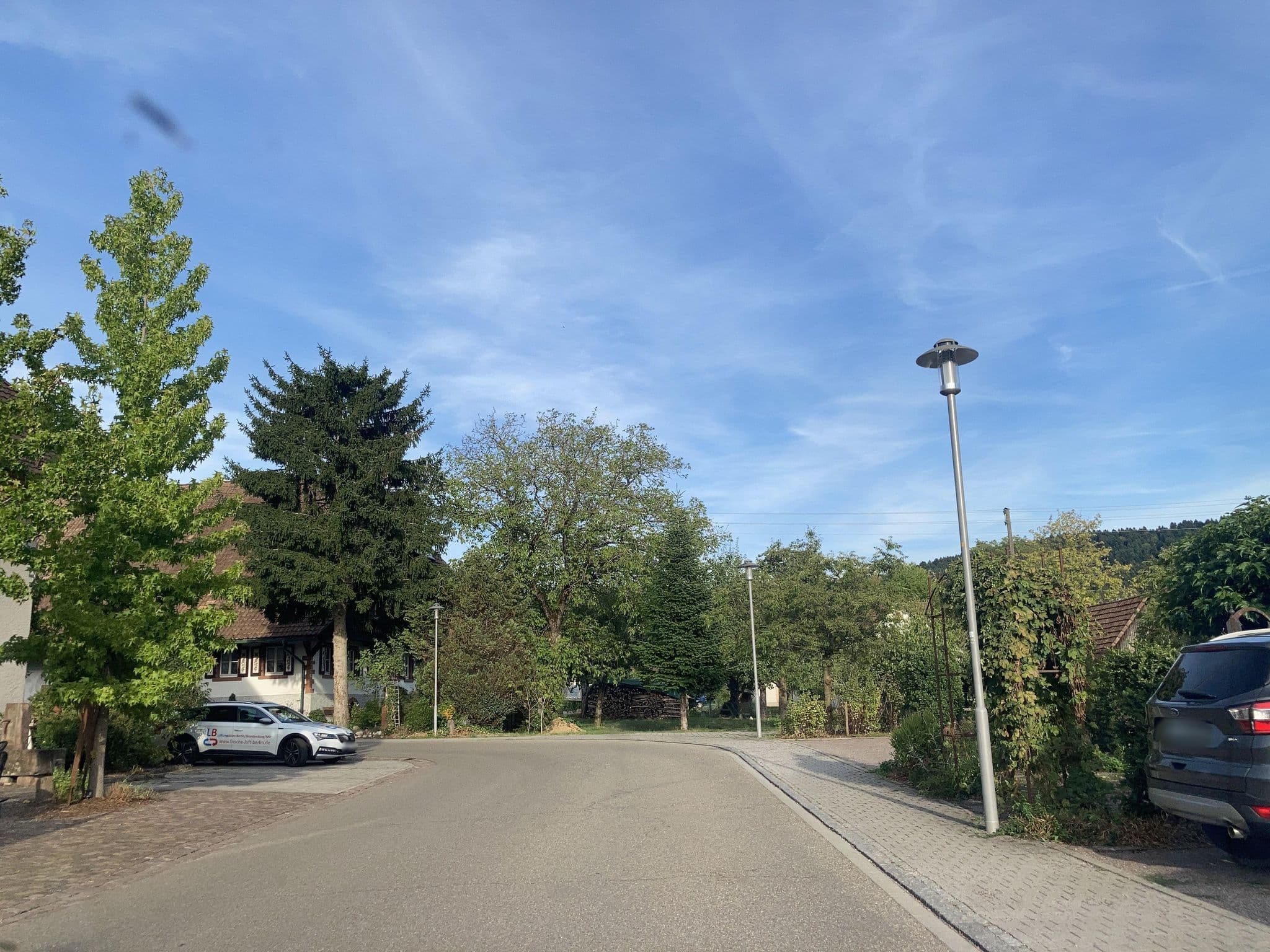 Street view near Landhotel Gasthaus zum Pflug, Biberach — © tasmaniadevil (CC BY-SA · Mapillary)