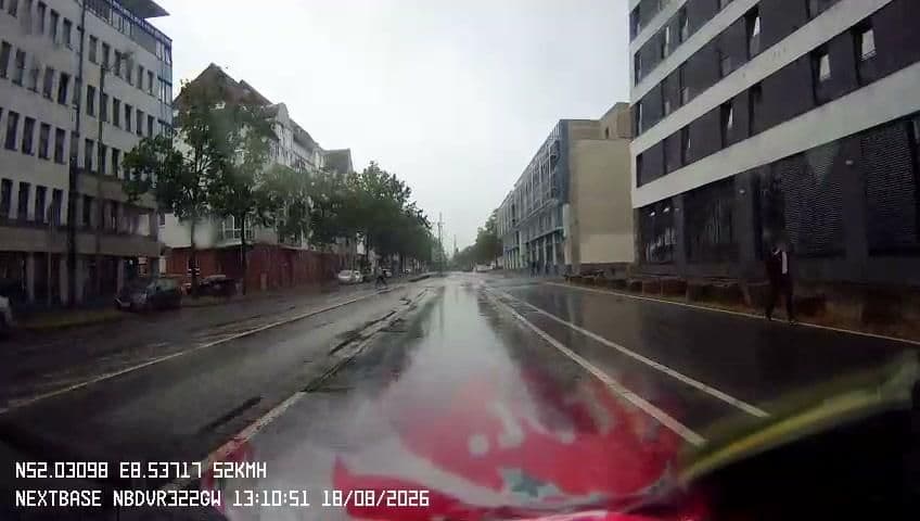 Street view near STAYERY Bielefeld Hauptbahnhof, Bielefeld — © derlipper (CC BY-SA · Mapillary)