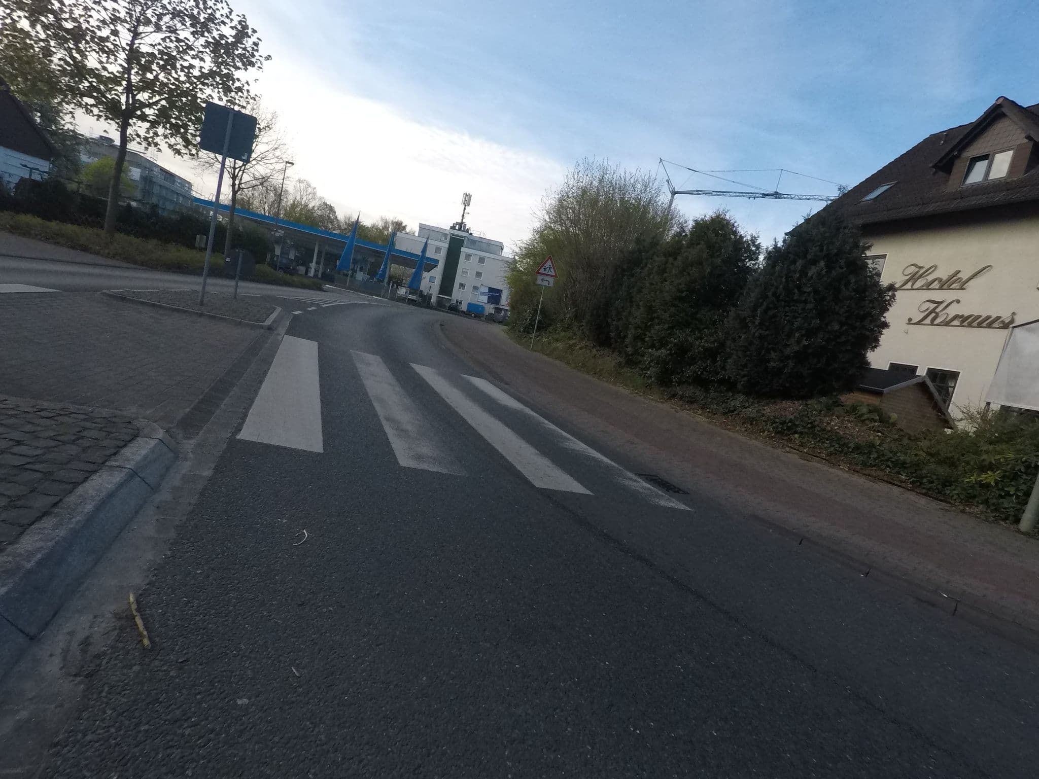 Street view near Hotel Kraus Heepen Bielefeld, Milse — © mapiman (CC BY-SA · Mapillary)