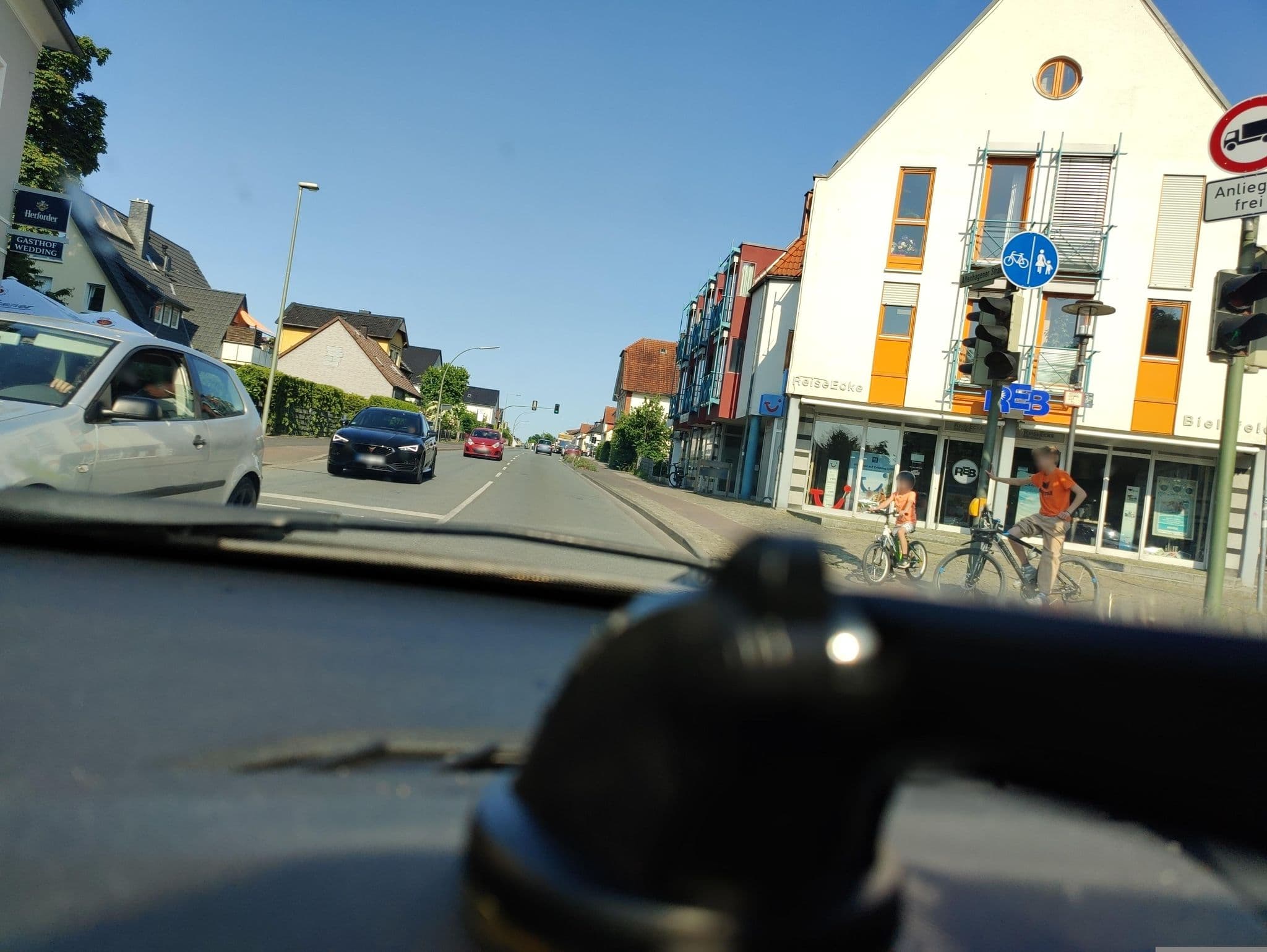 Street view near Victory GuestHouse - Handwerker Pension, Milse — © poxonline (CC BY-SA · Mapillary)