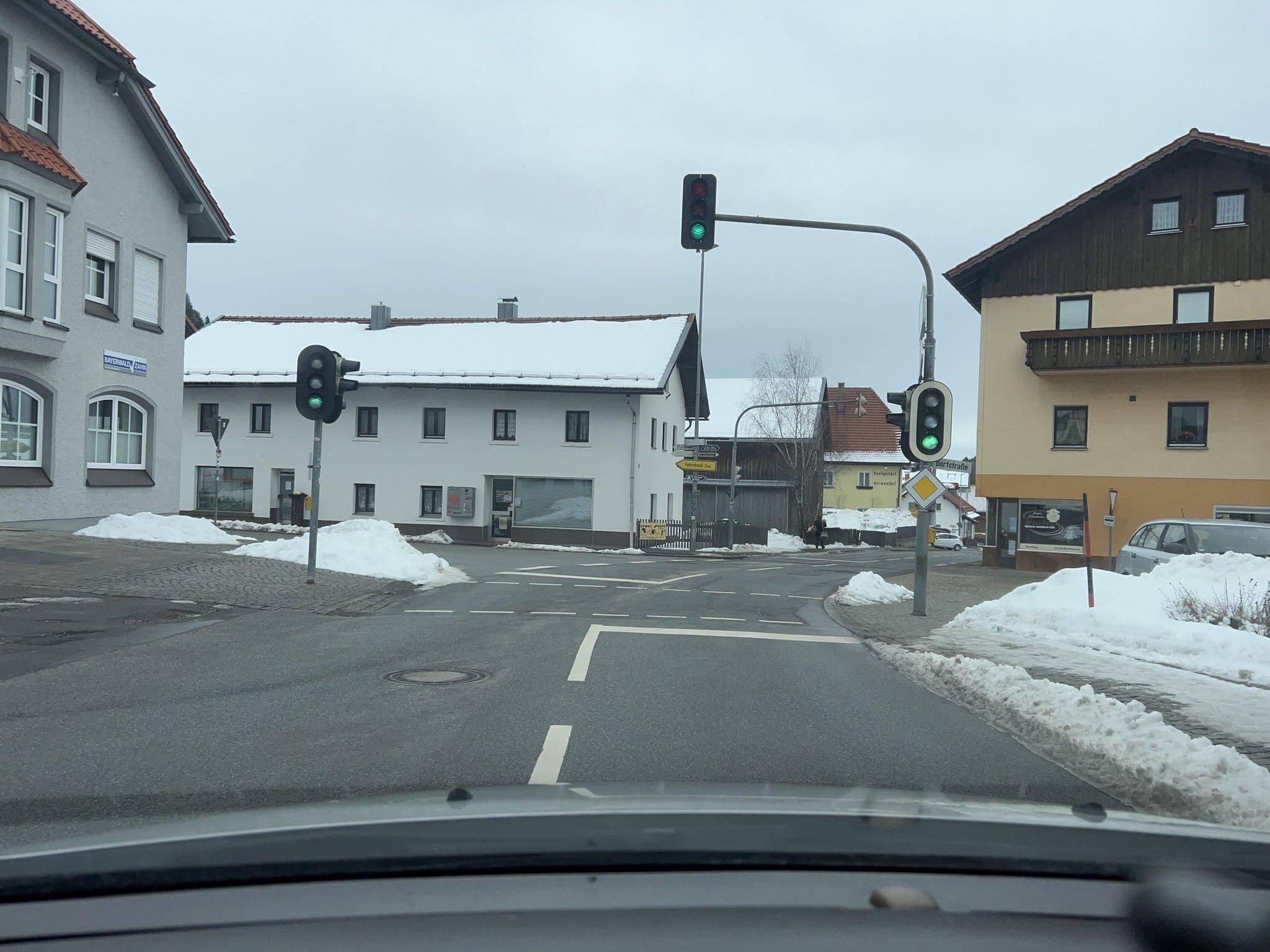 Street view near Gasthof Zur alten Post, Bischofsmais — © chicc0 (CC BY-SA · Mapillary)