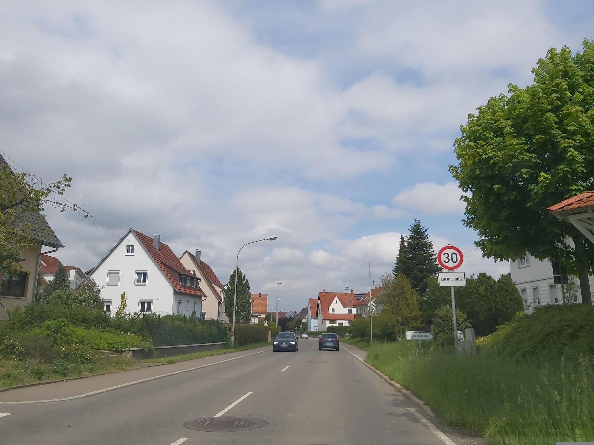 Street view near Gästehaus Burgblick, Bisingen — © KrebsRap (CC BY-SA · Mapillary)