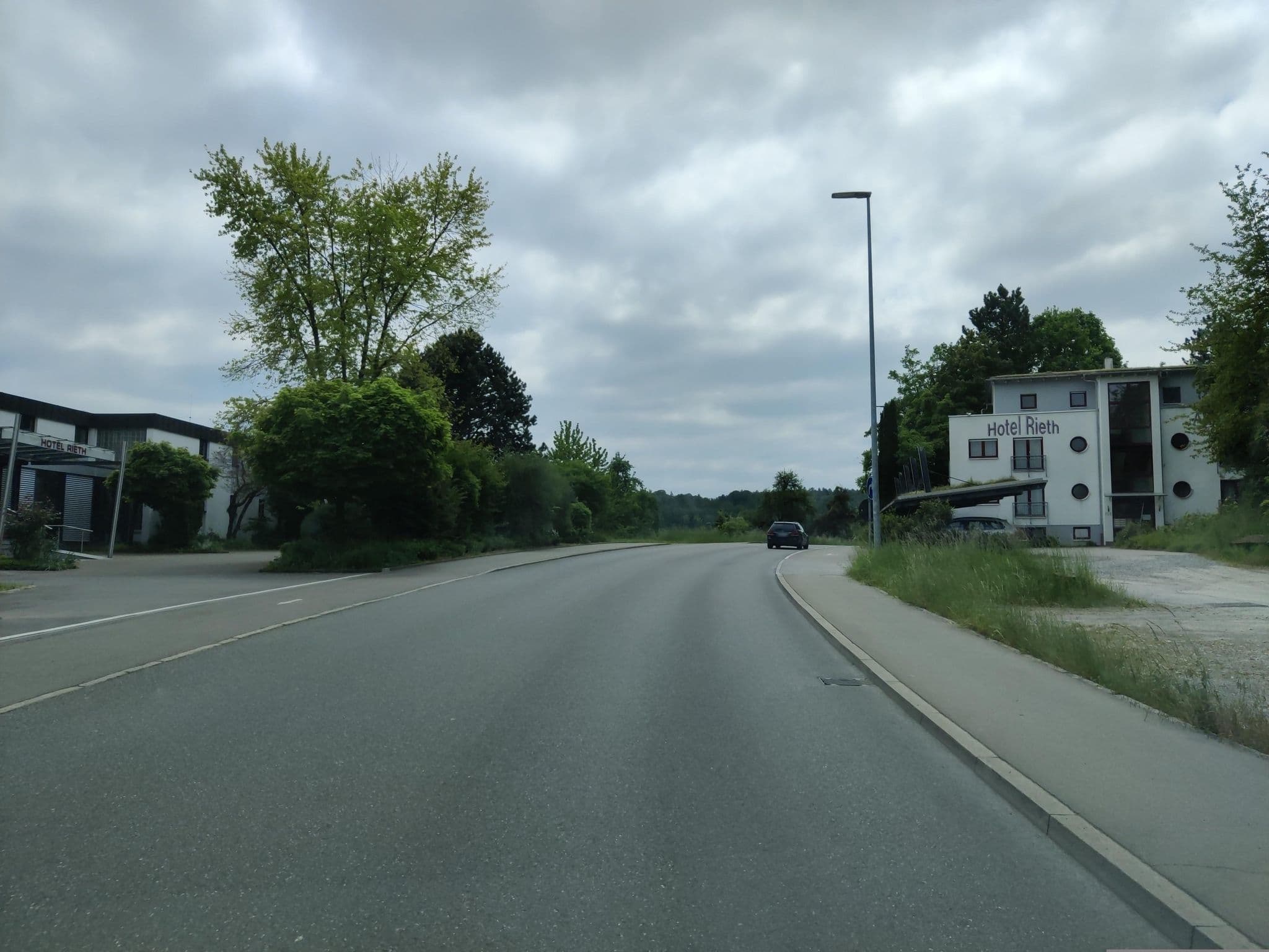 Street view near Hotel Rieth GmbH & Co. KG, Böblingen — © eliasp (CC BY-SA · Mapillary)