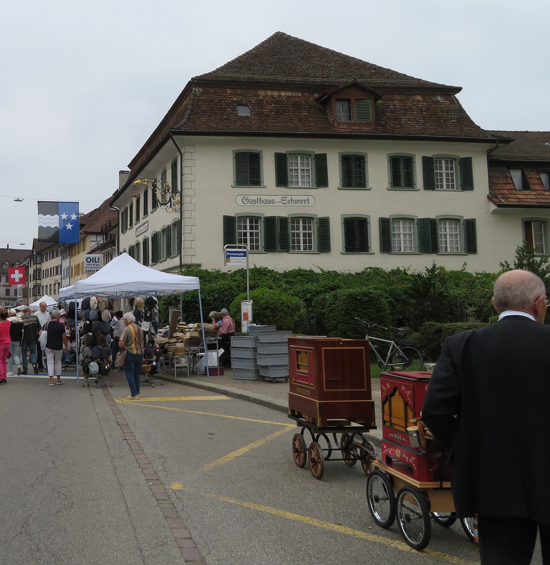 Gasthaus zum Schwert (via Wikimedia Commons, CC BY-SA 4.0)
