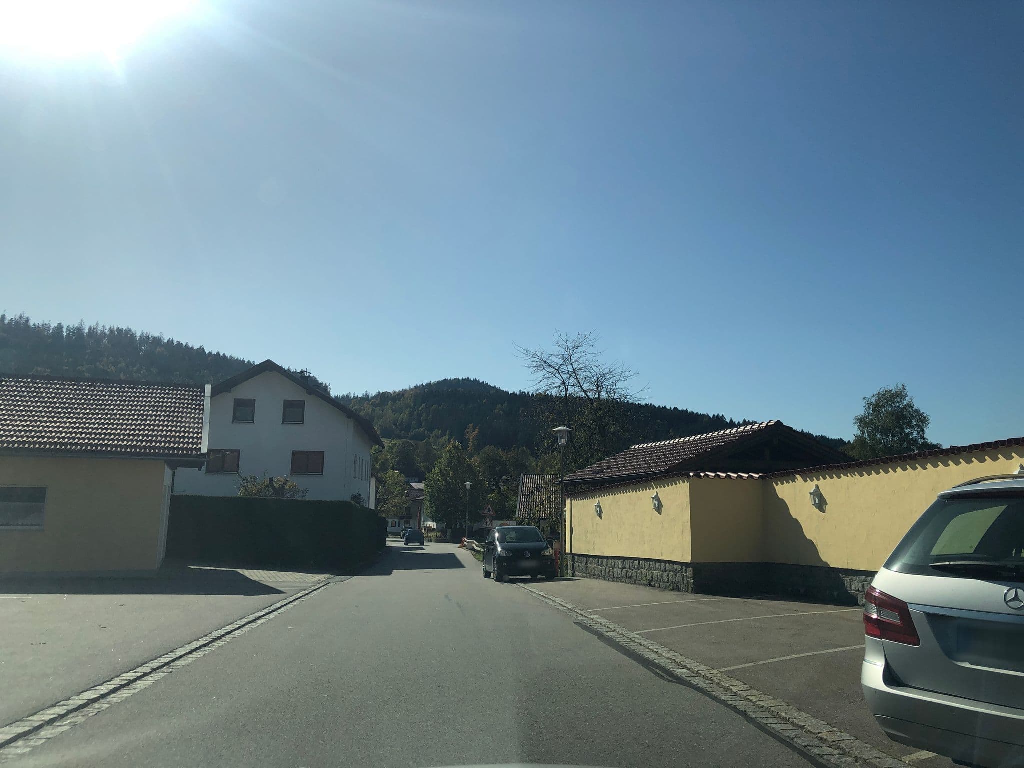 Street view near Das Kronberg - Adults Only Hotel Bodenmais, Bodenmais — © chuck (CC BY-SA · Mapillary)
